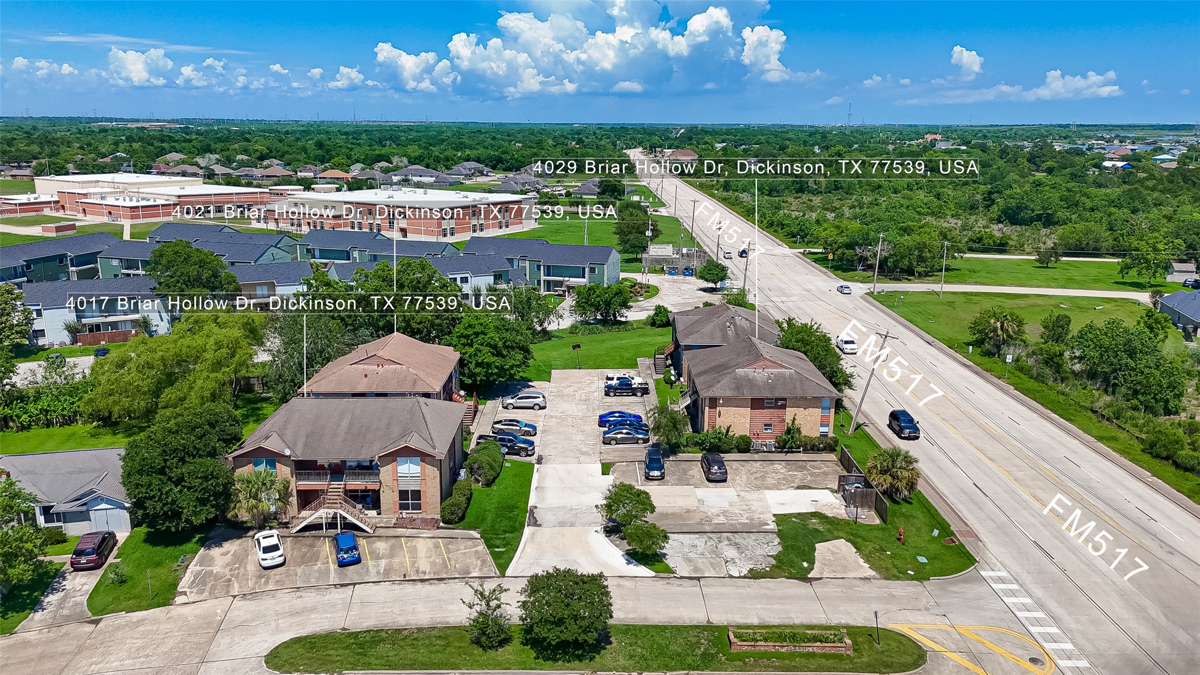 4021 Briar Hollow Drive, Dickinson, TX 77539