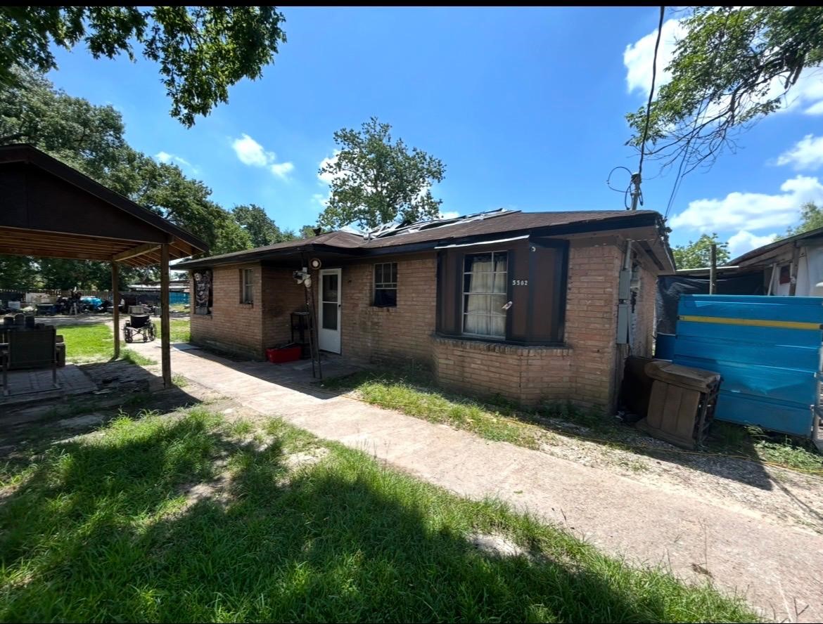 5502 Apala Drive, Houston, TX 77032 5502 Apala Drive, Houston, TX 77032