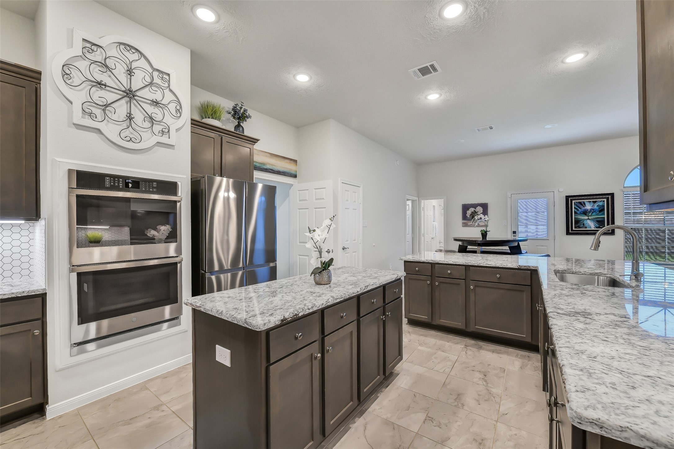 3403 San Lucas Drive, League City, TX 77539 3403 San Lucas Drive, League City, TX 77539