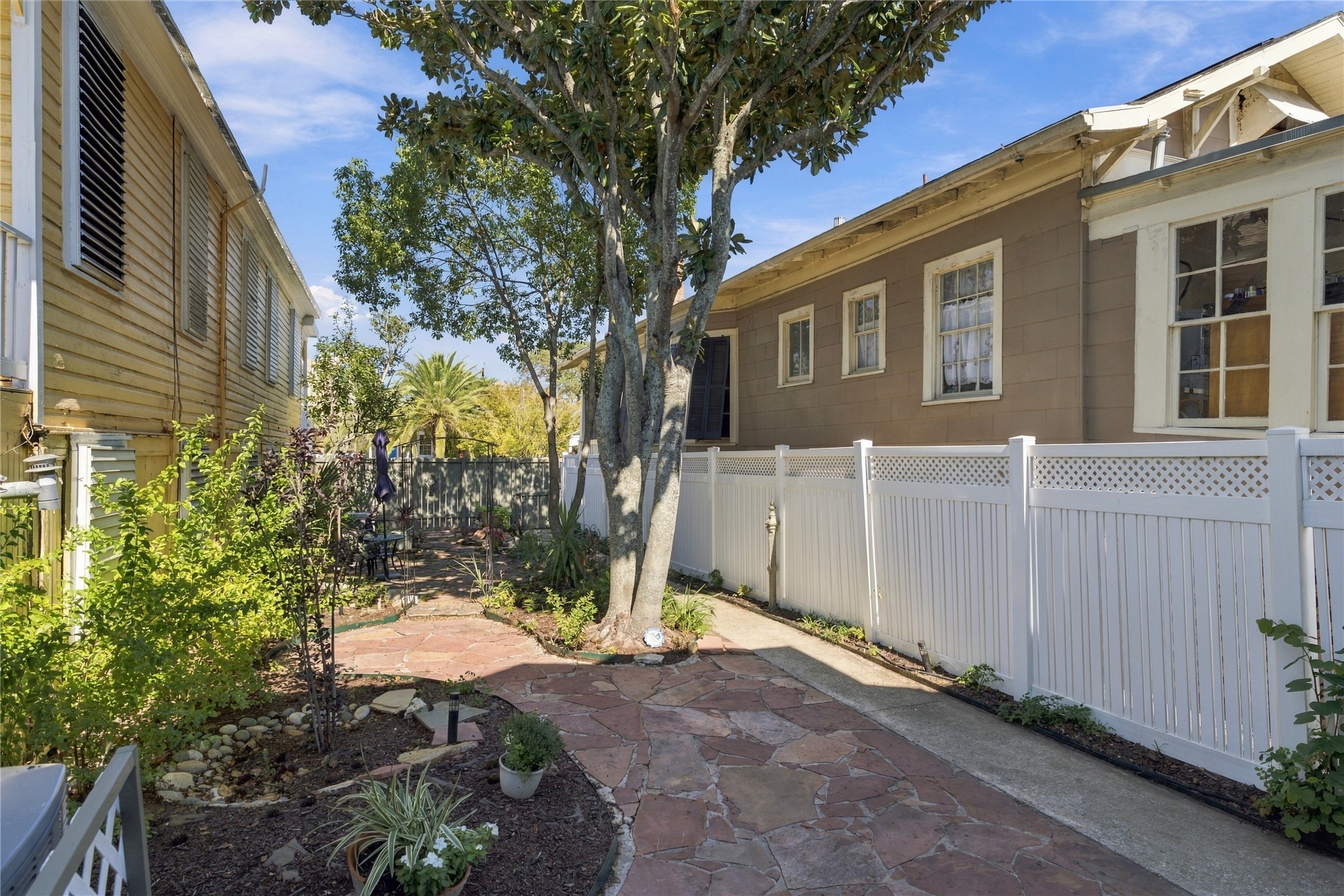 611 Church Street Street, Galveston, TX 77550