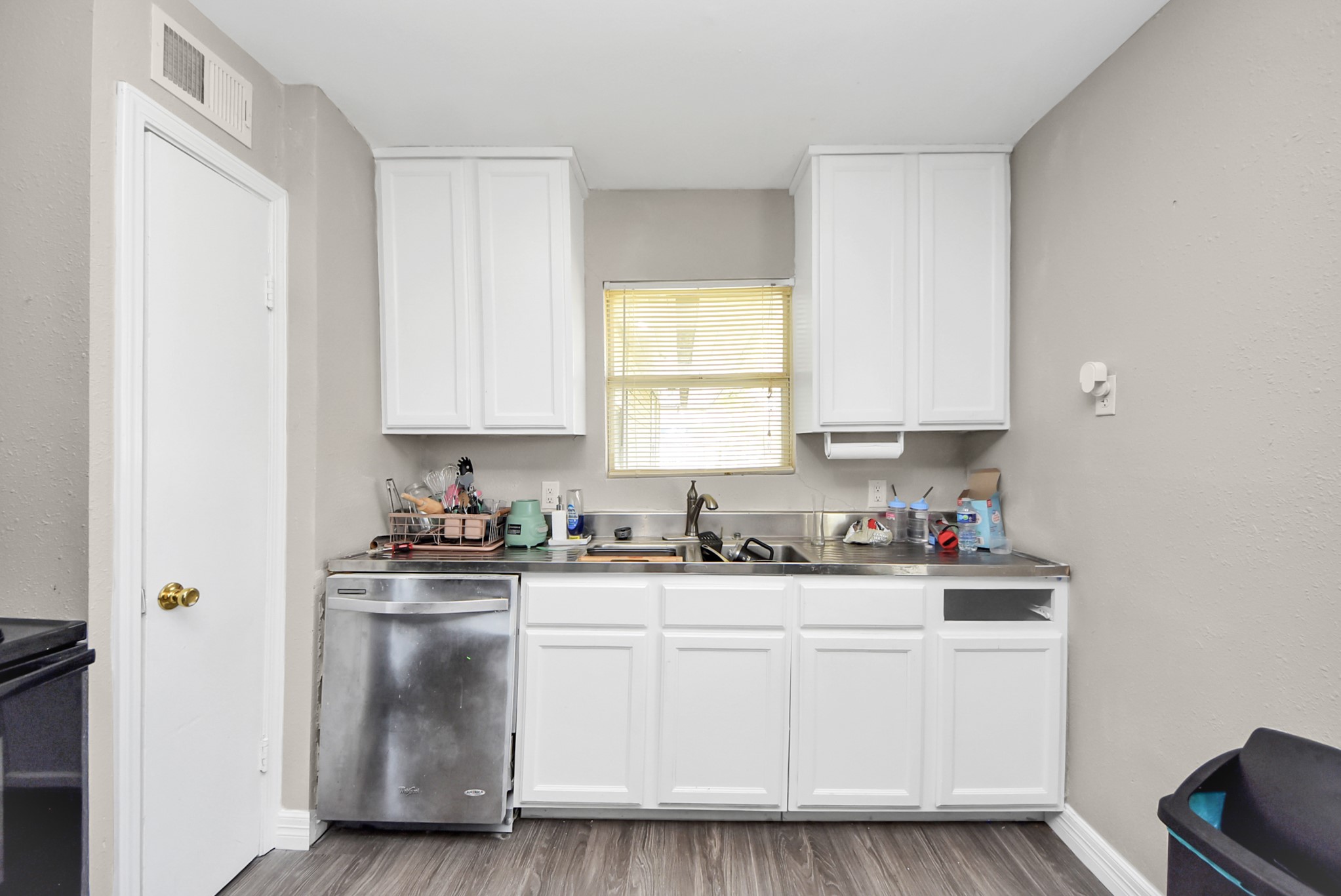 unit 1 kitchen