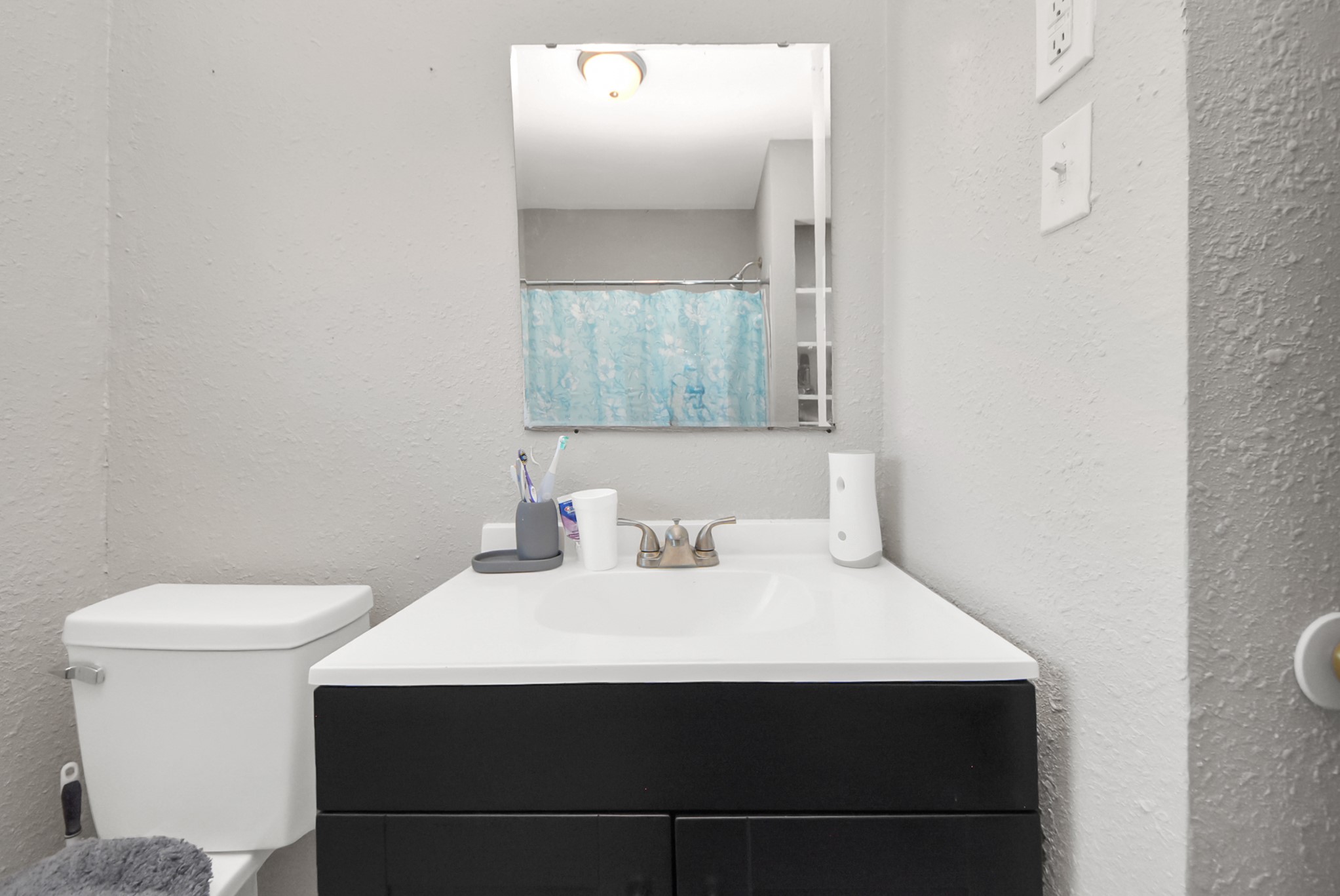 unit 1 bathroom sink