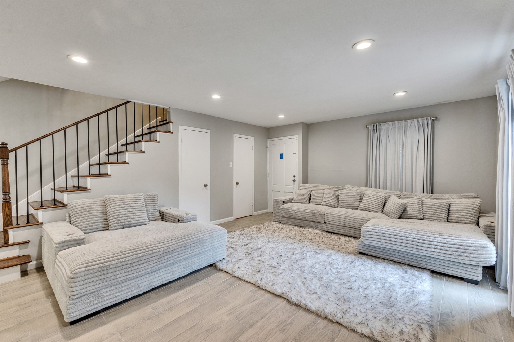 2513 MARILEE LANE, Houston, TX 77057