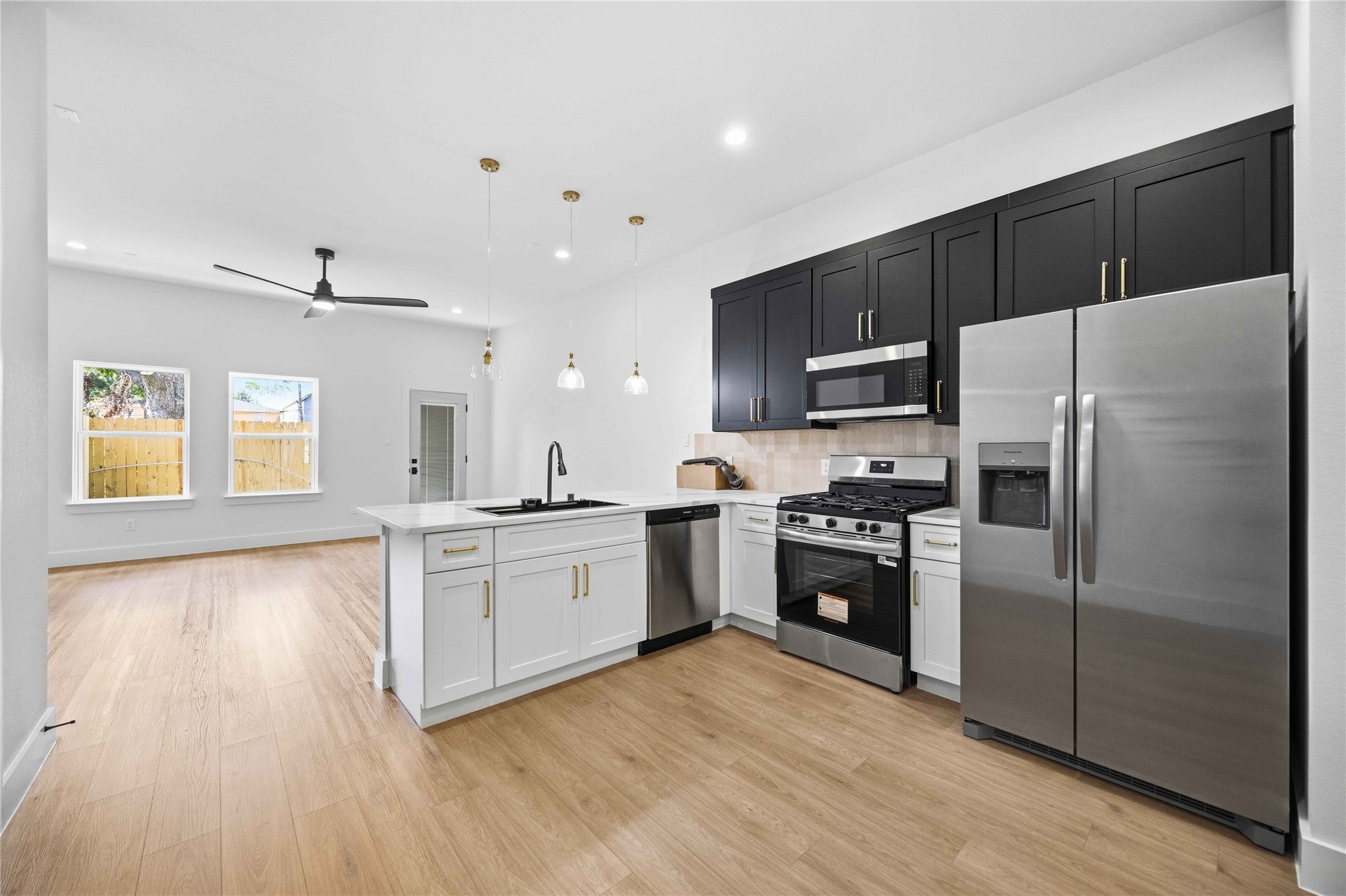 5302 San Juan Street, #A/B, Houston, TX 77020