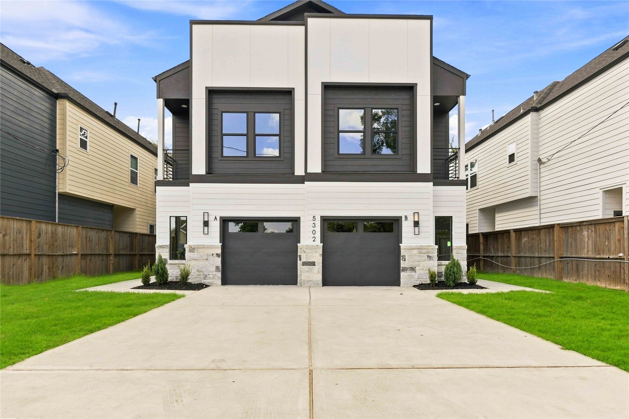 Property will be gated across front. Property will be gated across front.