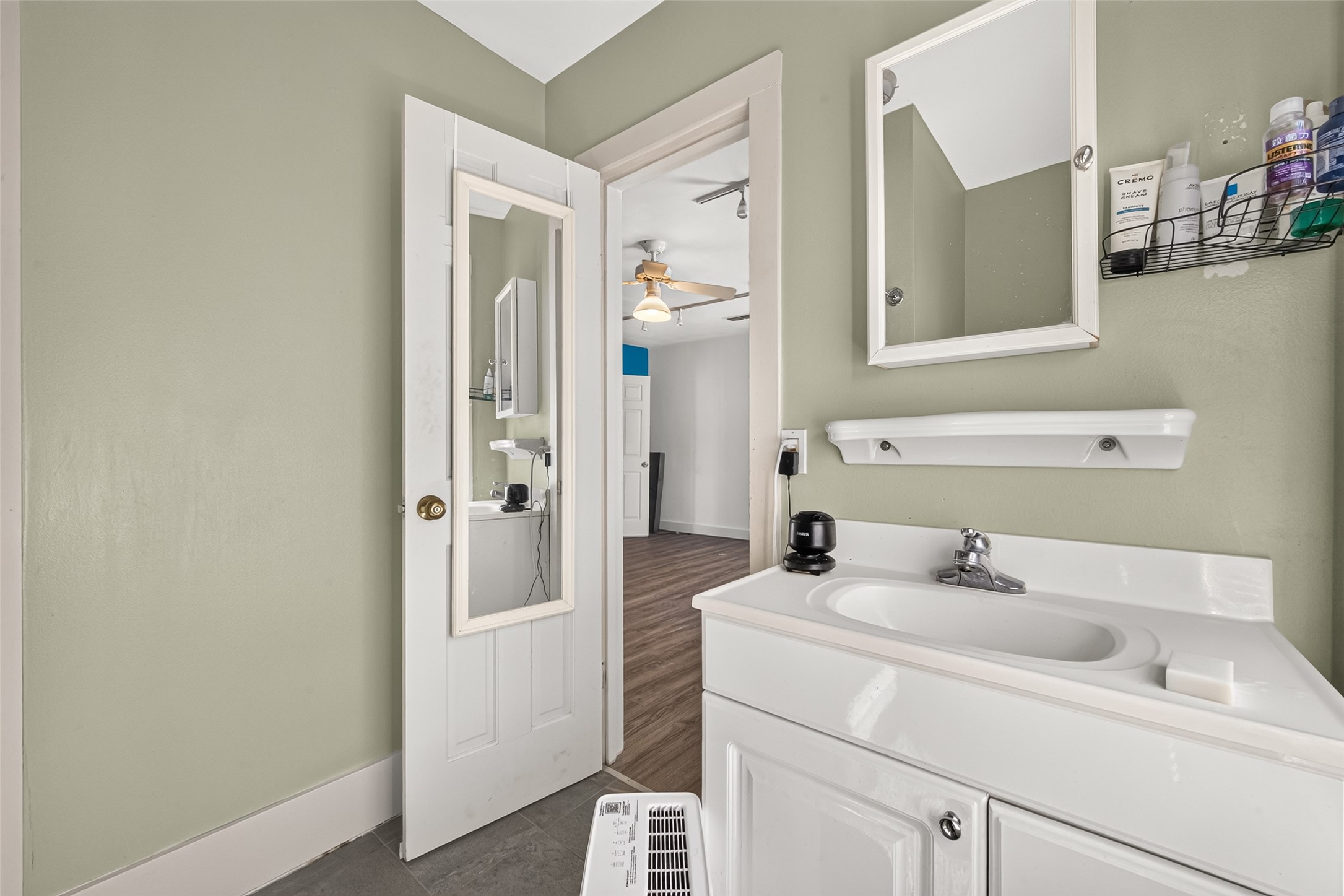Garage Apartment Bathroom