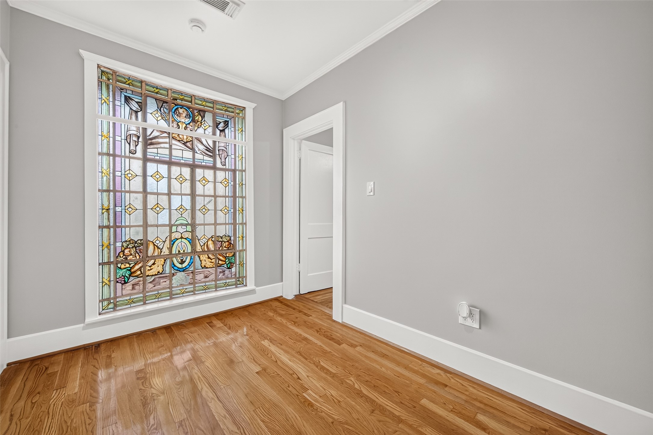 2438 White Oak Drive, Houston, TX 77009