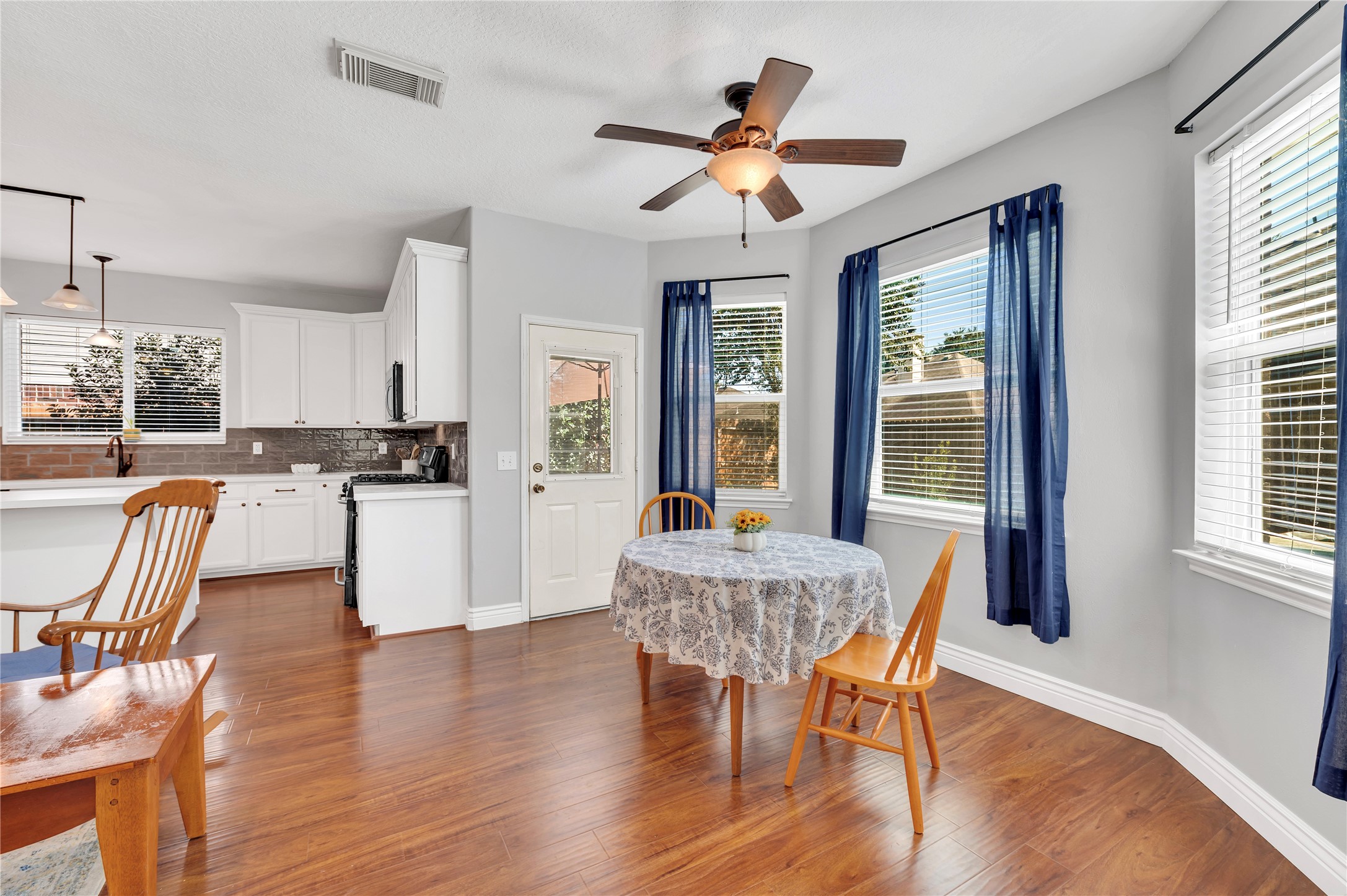 6506 Acorn Court, Pearland, TX 77584
