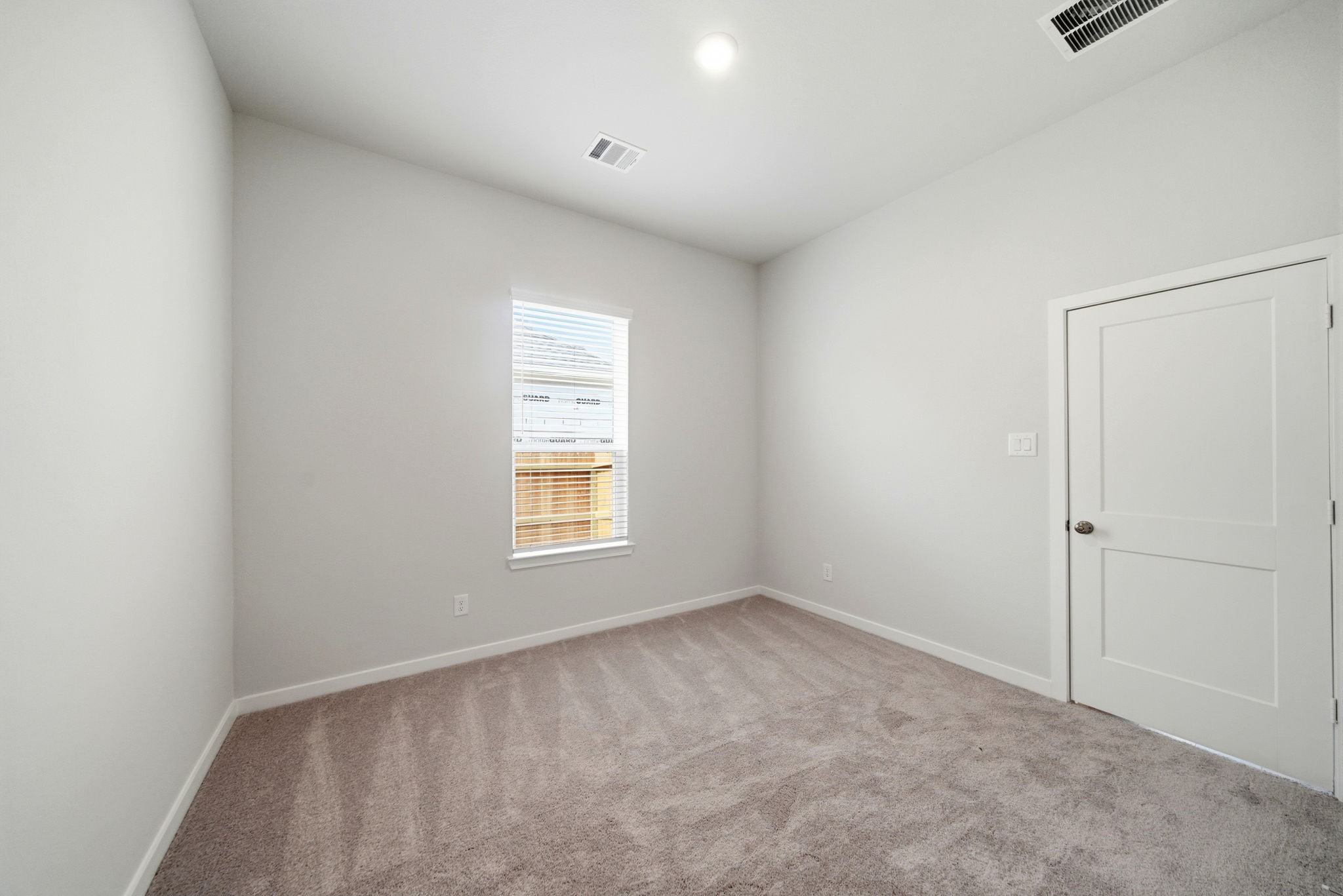 103 Lake Woodshore Court, Clute, TX 77531