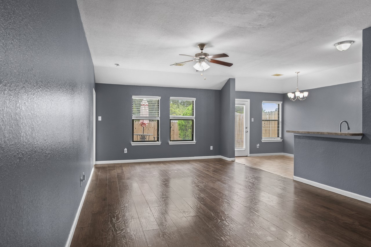 Kitchen/Family Room Open concept