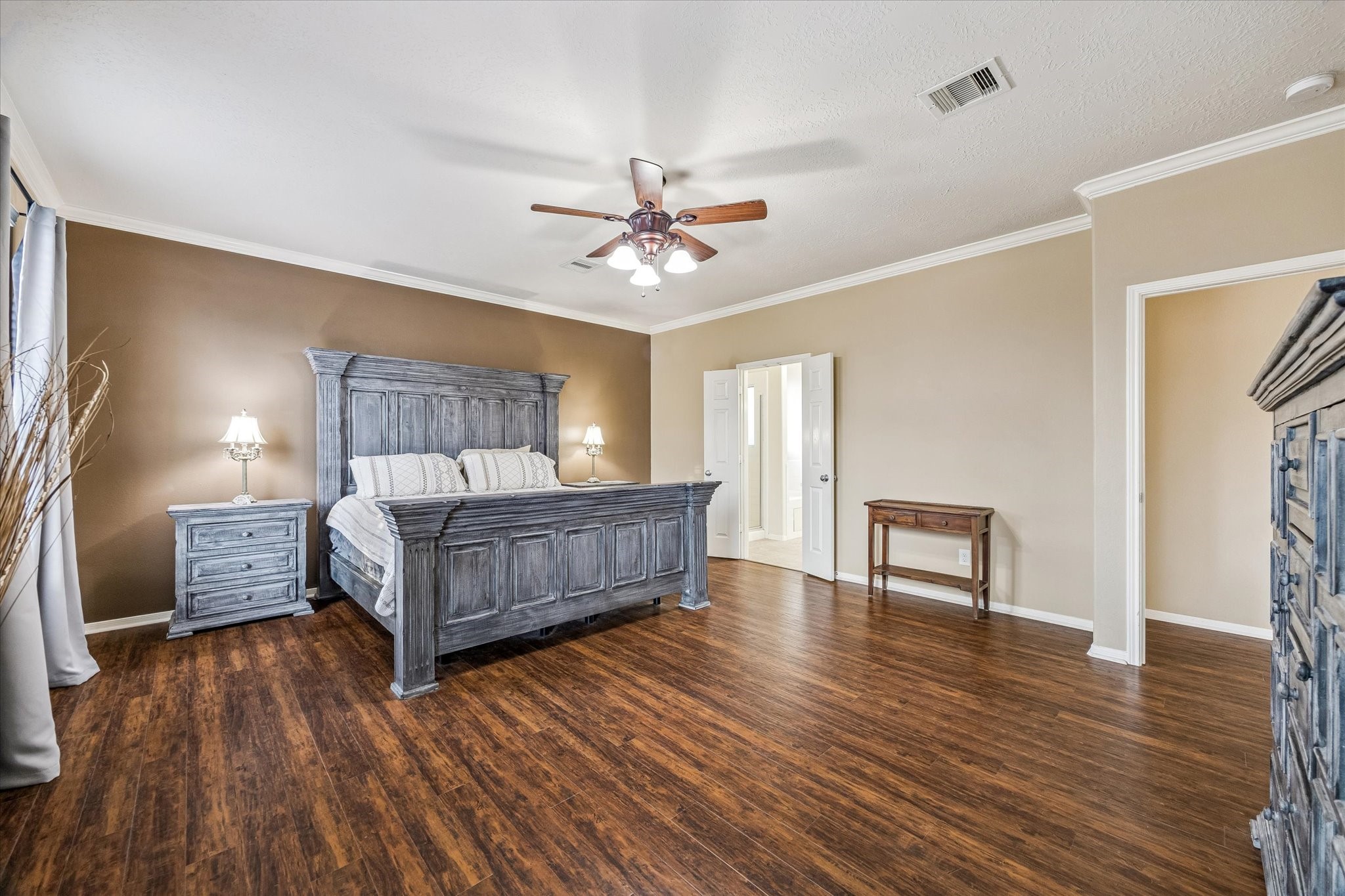2209 Tracy Way, Deer Park, TX 77536