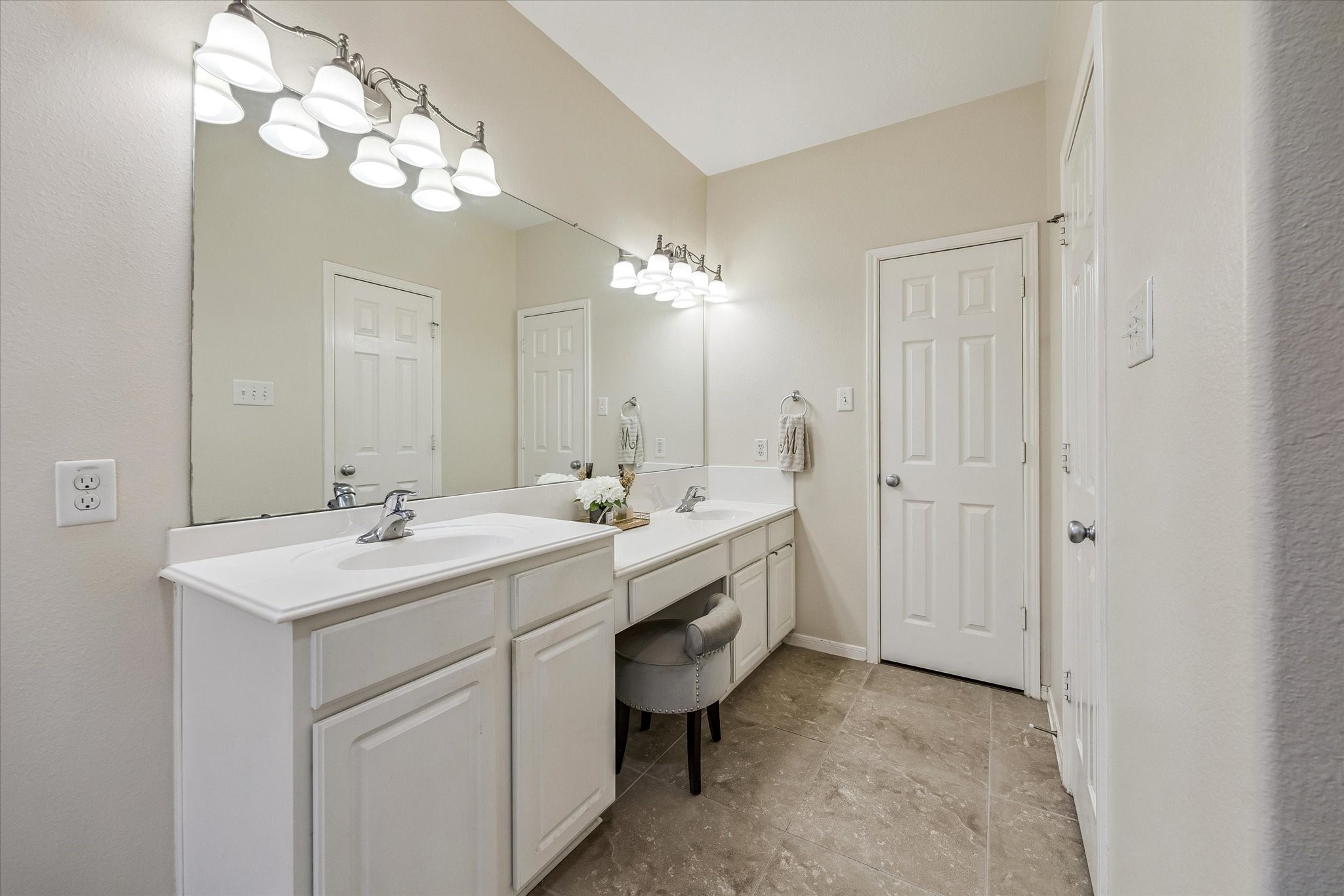 2209 Tracy Way, Deer Park, TX 77536