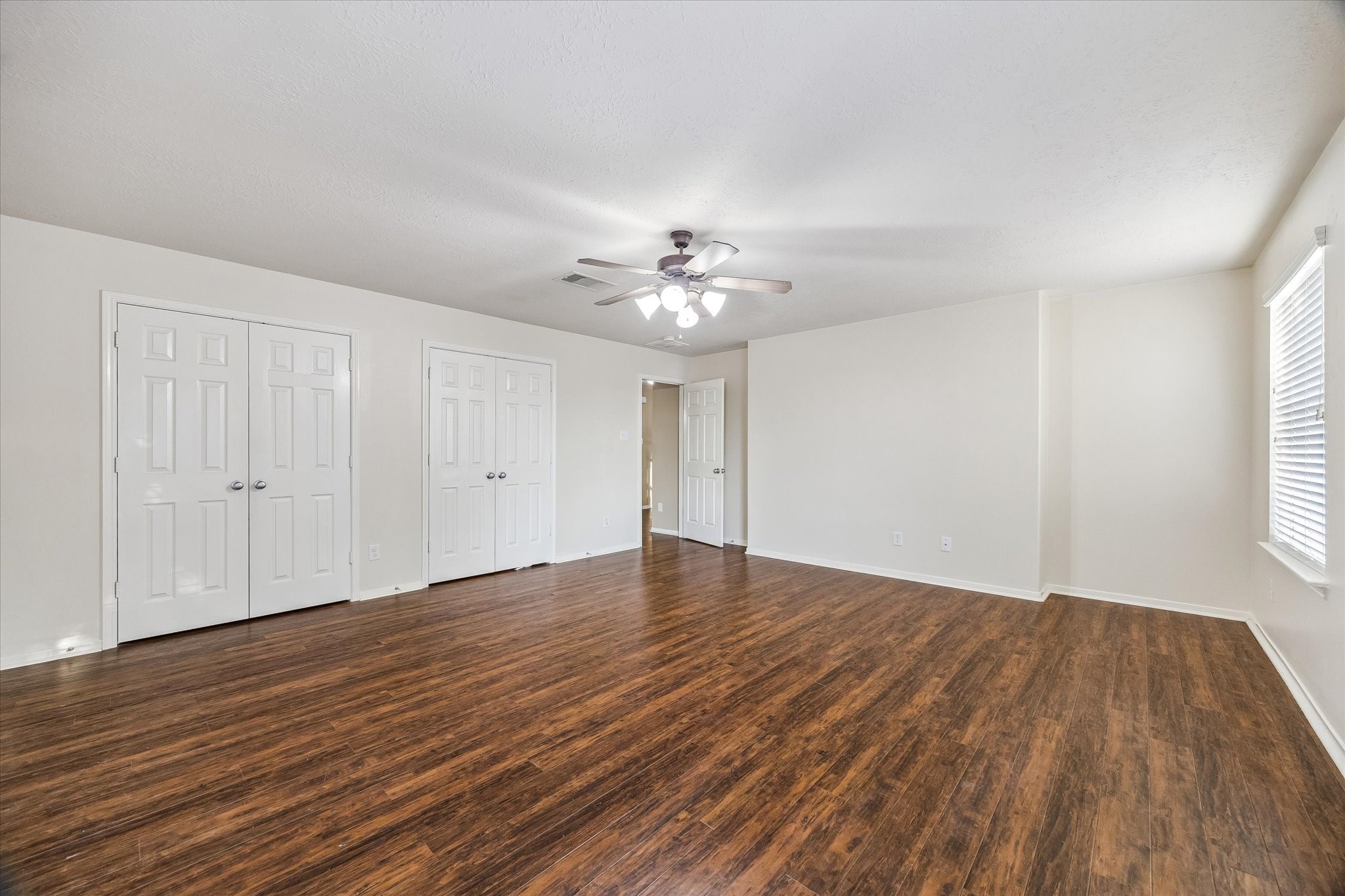 2209 Tracy Way, Deer Park, TX 77536