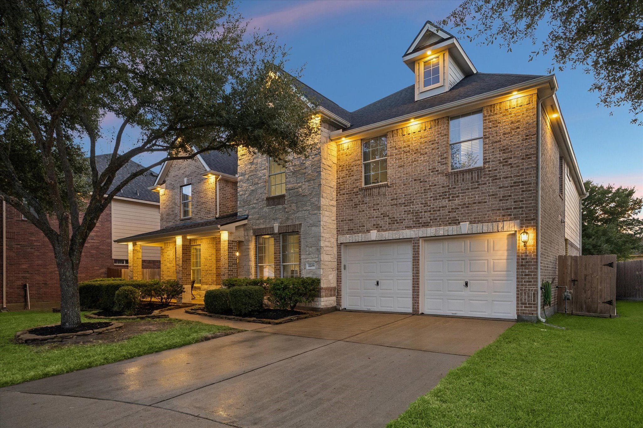 2209 Tracy Way, Deer Park, TX 77536