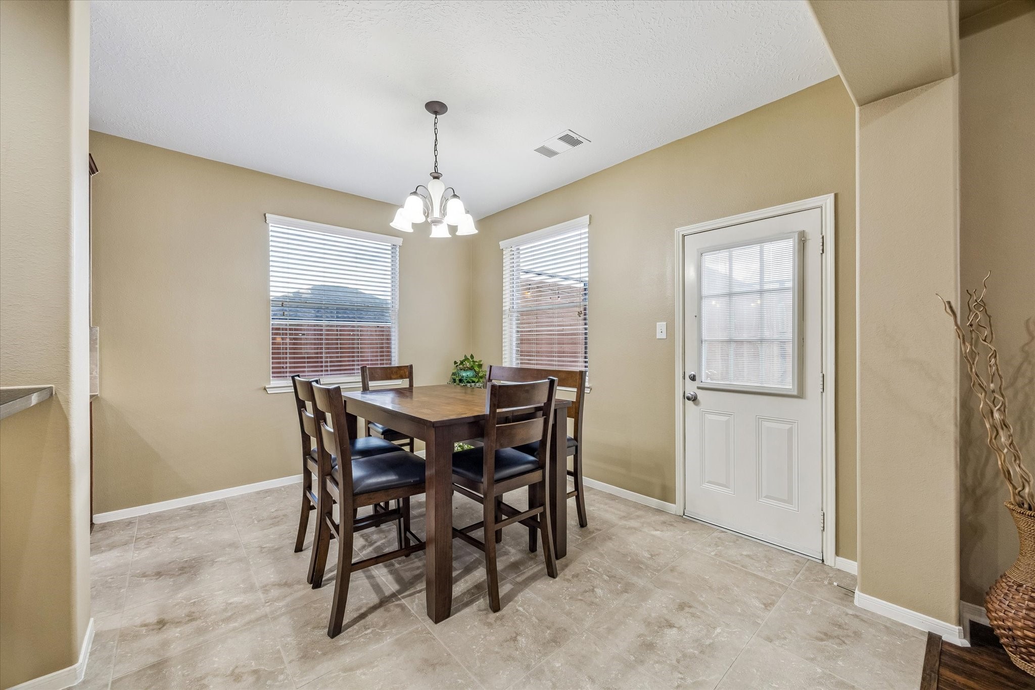 2209 Tracy Way, Deer Park, TX 77536