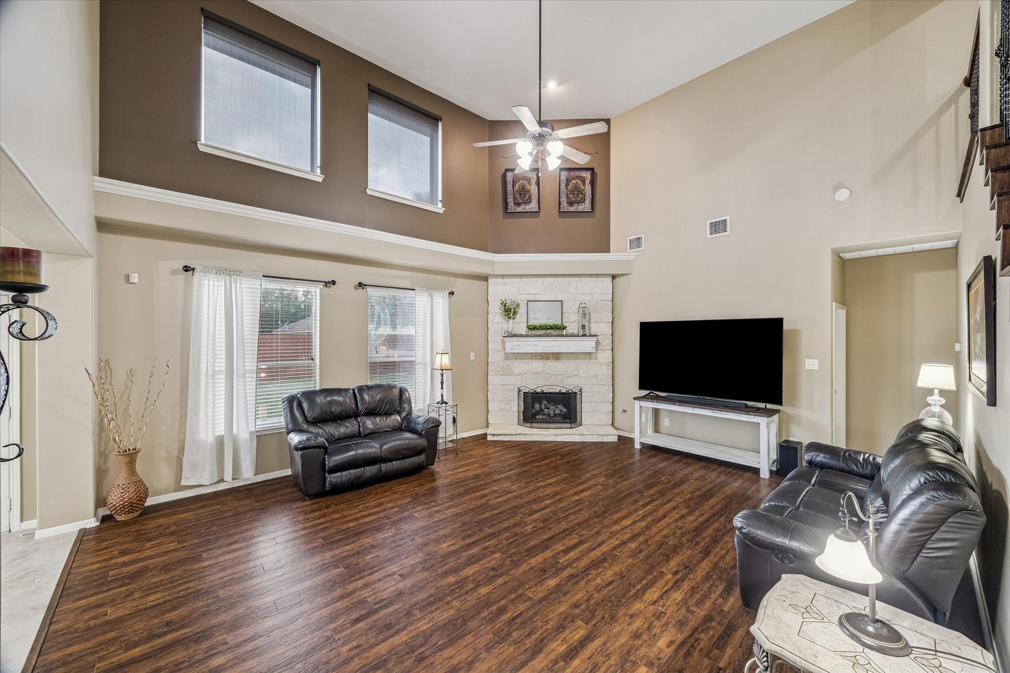 2209 Tracy Way, Deer Park, TX 77536