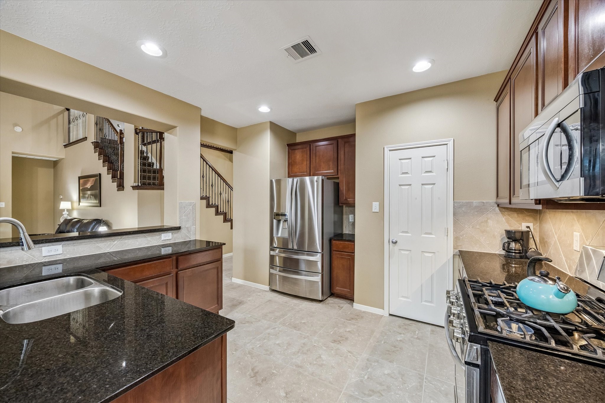 2209 Tracy Way, Deer Park, TX 77536
