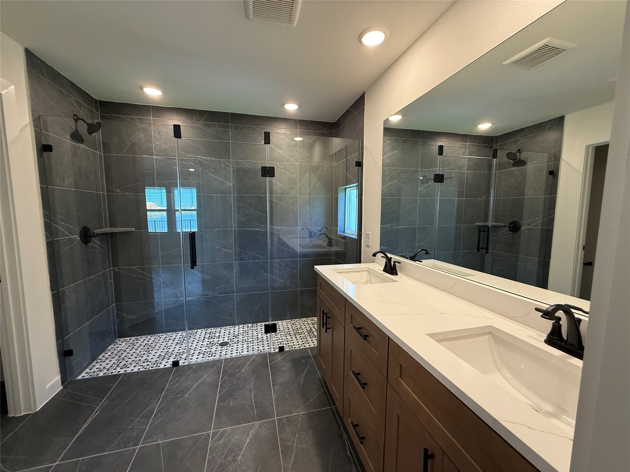 Primary Bedroom Bath