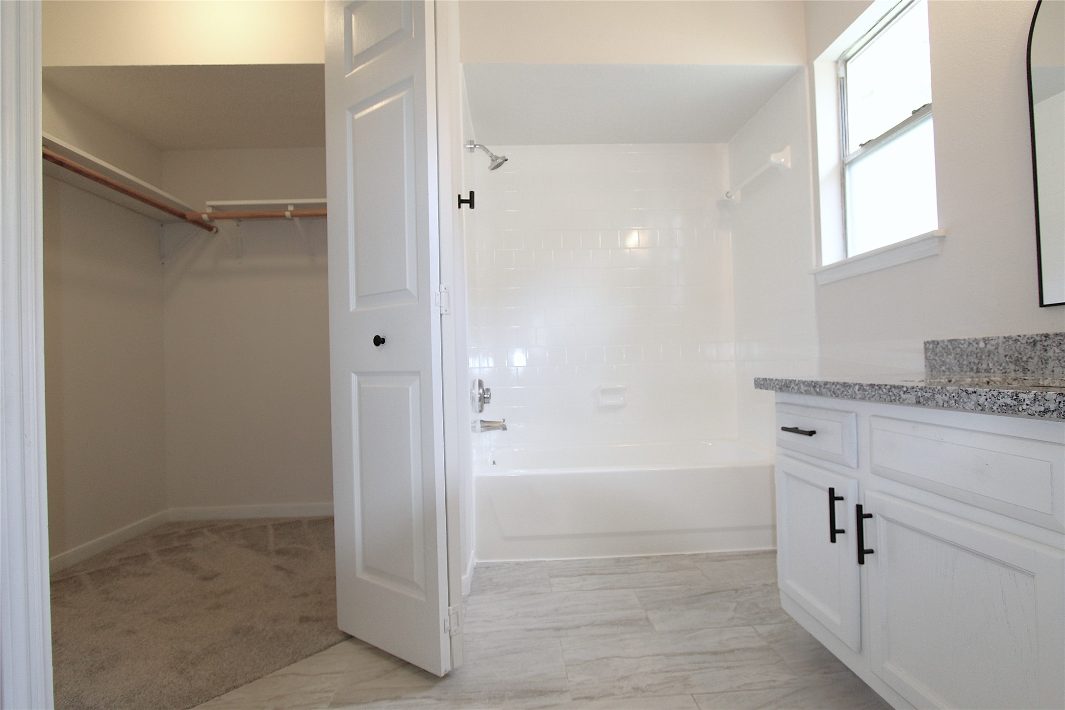 7713 Ellis Drive, Houston, TX 77489