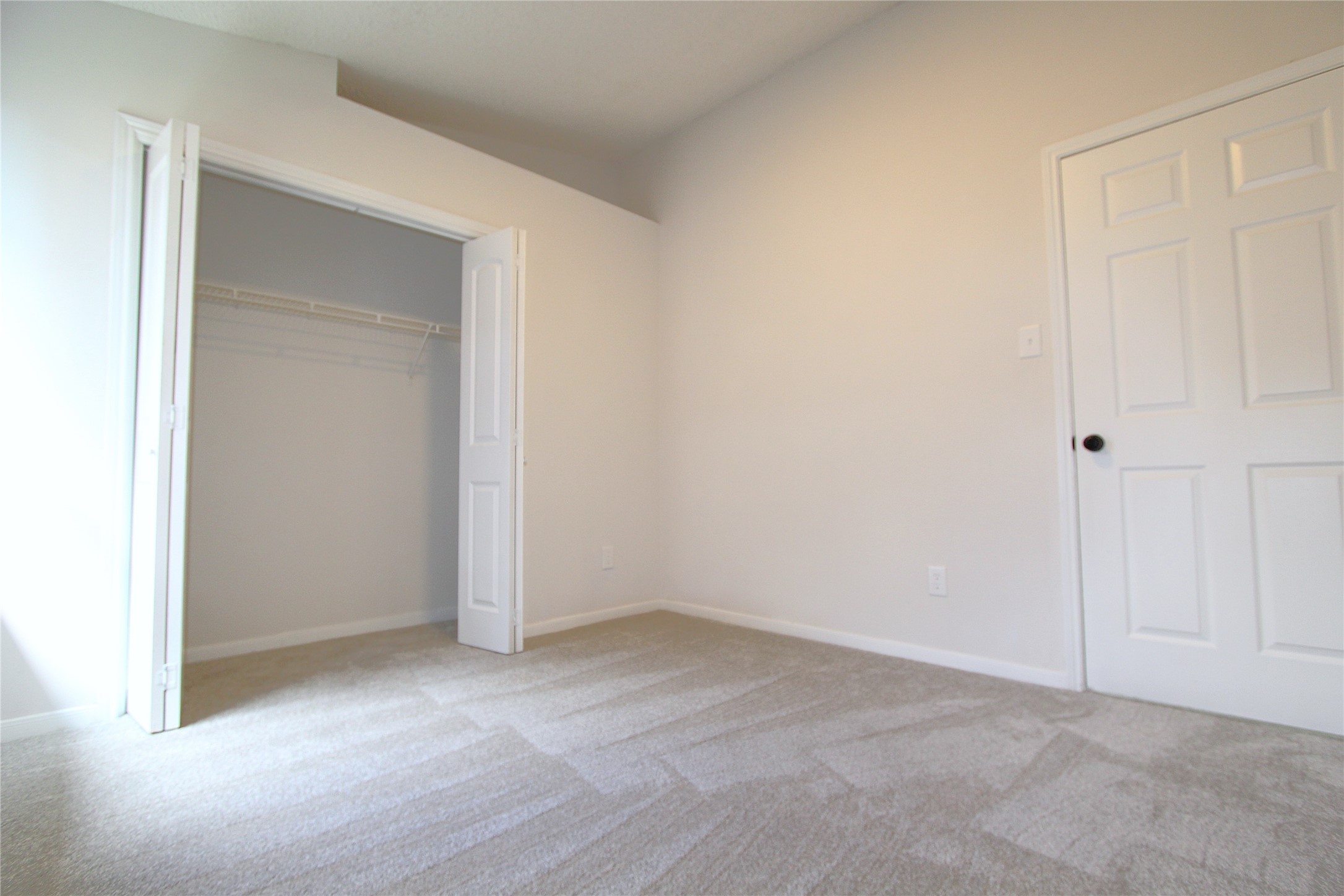 7713 Ellis Drive, Houston, TX 77489