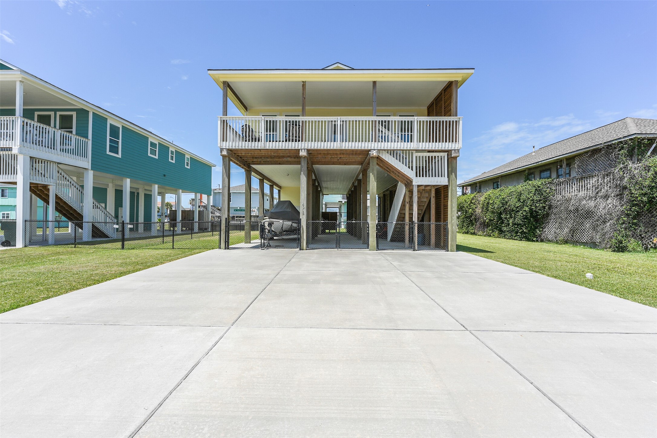 4018 Fort Bend Drive, Galveston, TX 77554