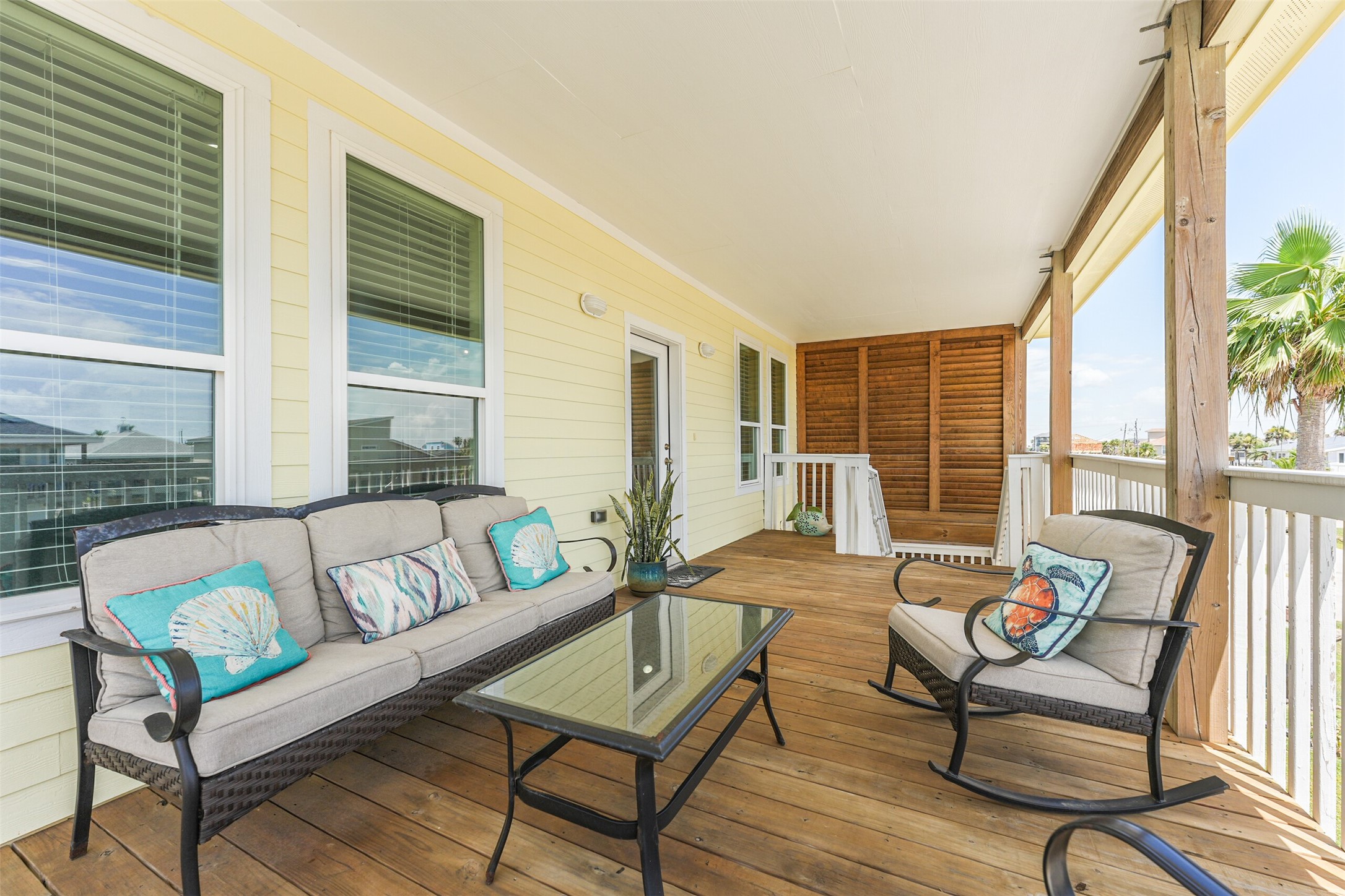 4018 Fort Bend Drive, Galveston, TX 77554