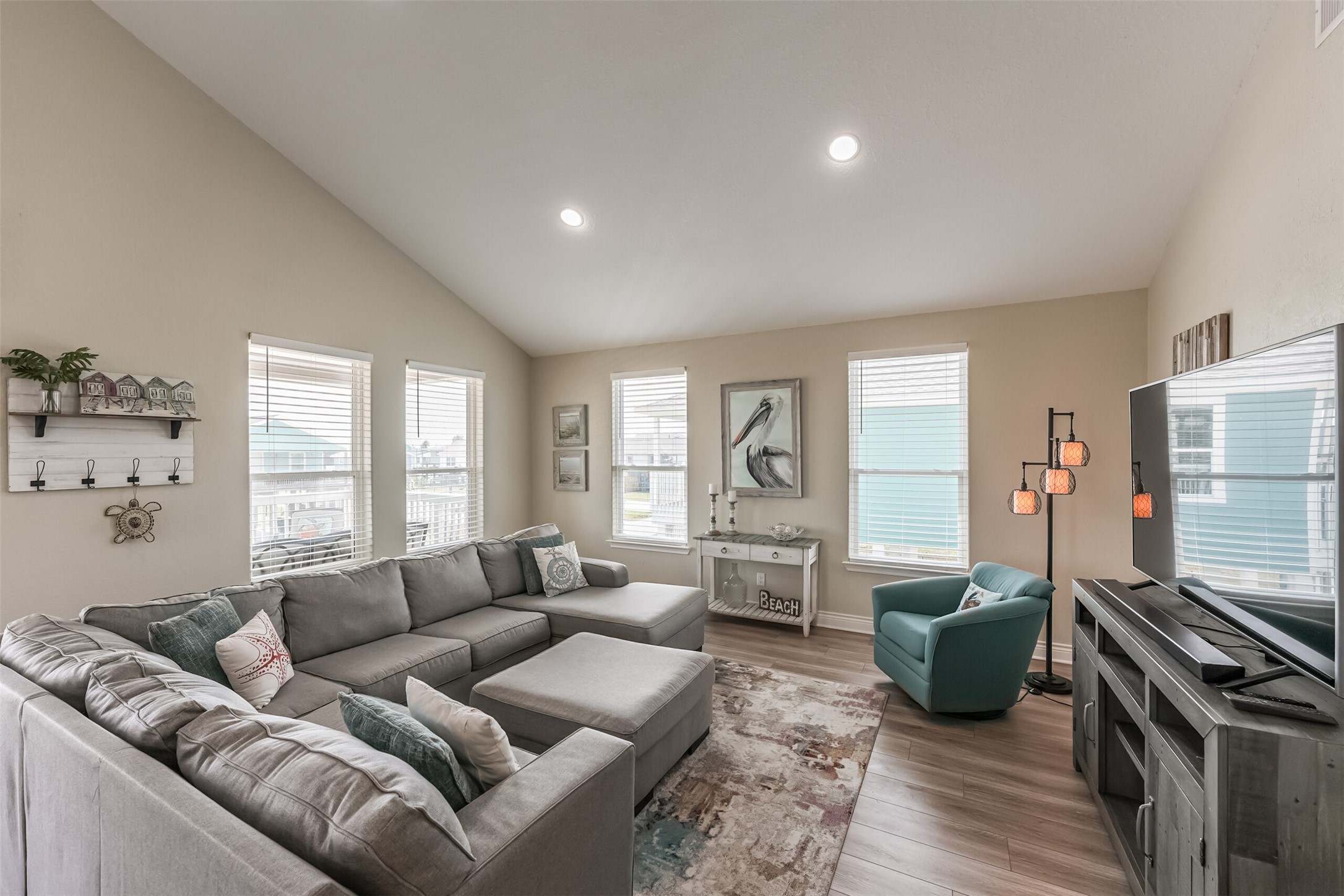 4018 Fort Bend Drive, Galveston, TX 77554