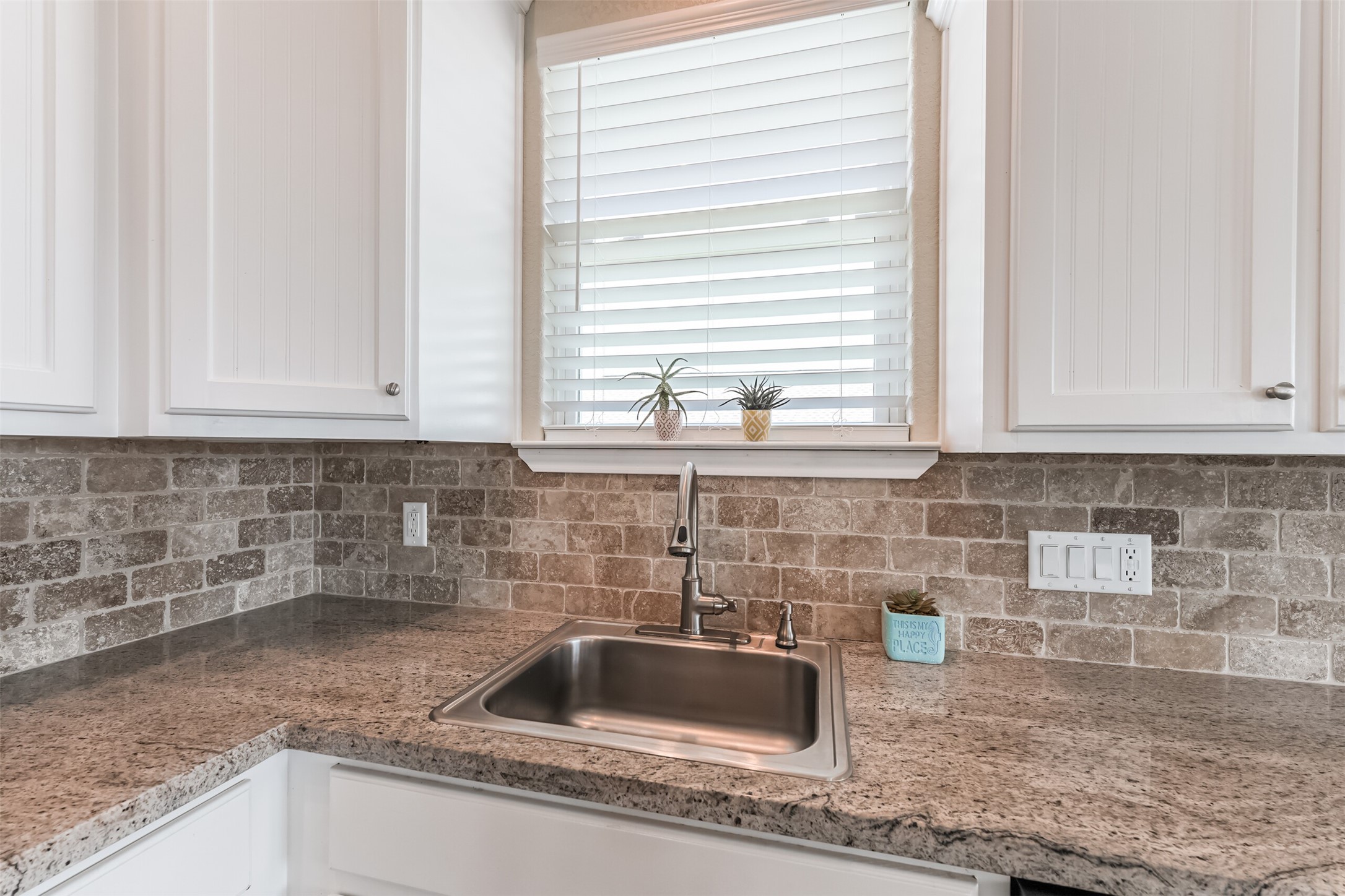 4018 Fort Bend Drive, Galveston, TX 77554