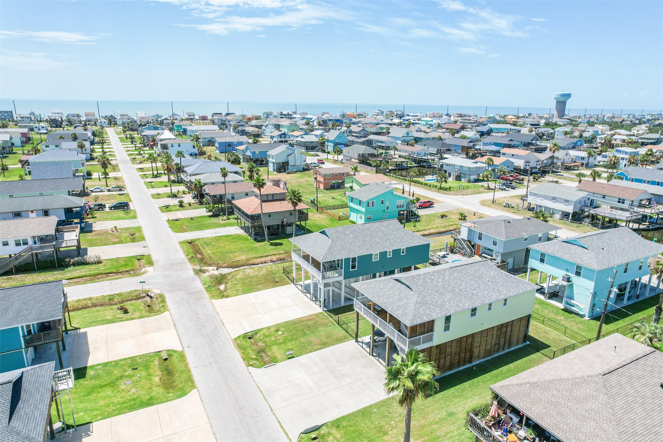4018 Fort Bend Drive, Galveston, TX 77554
