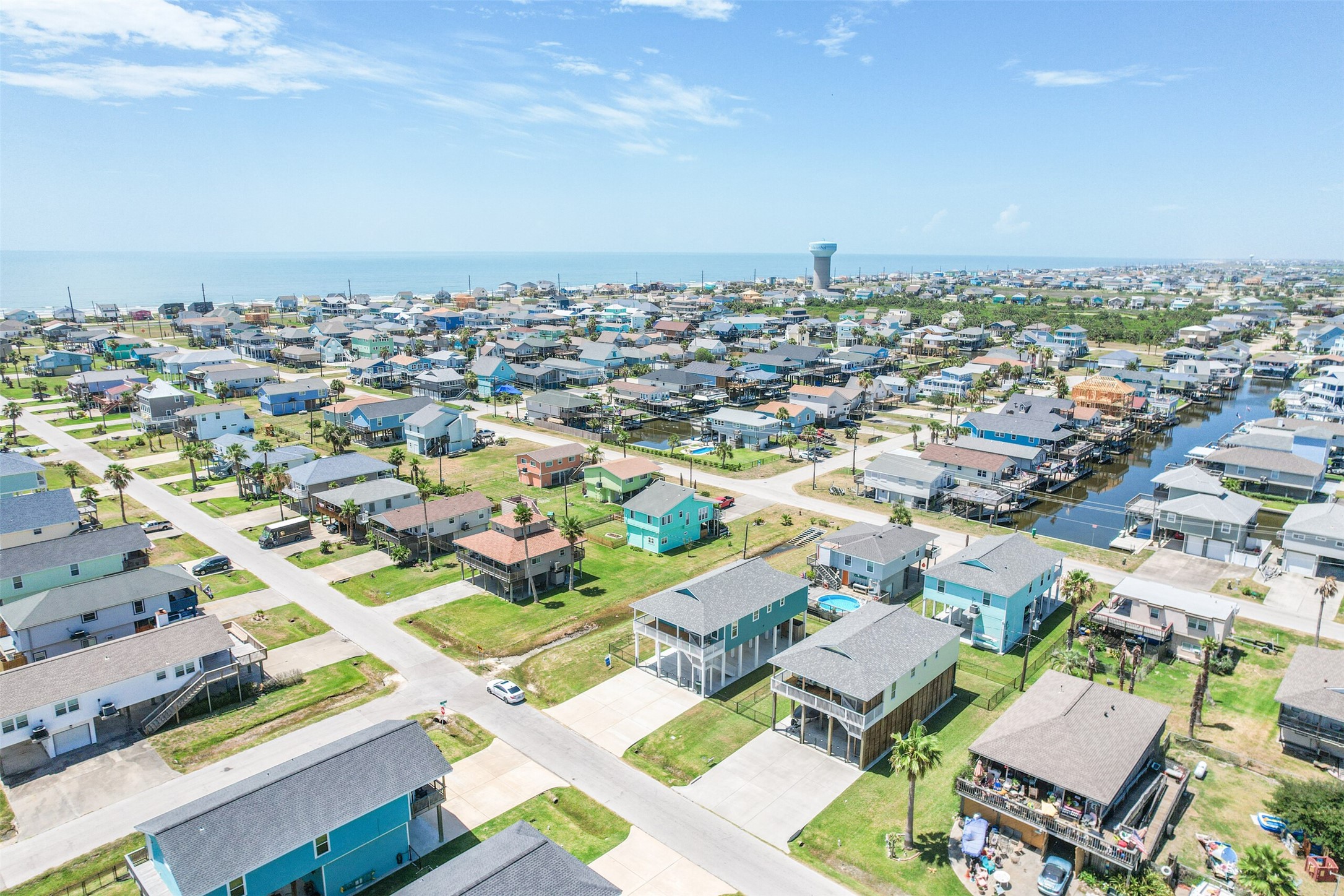 4018 Fort Bend Drive, Galveston, TX 77554