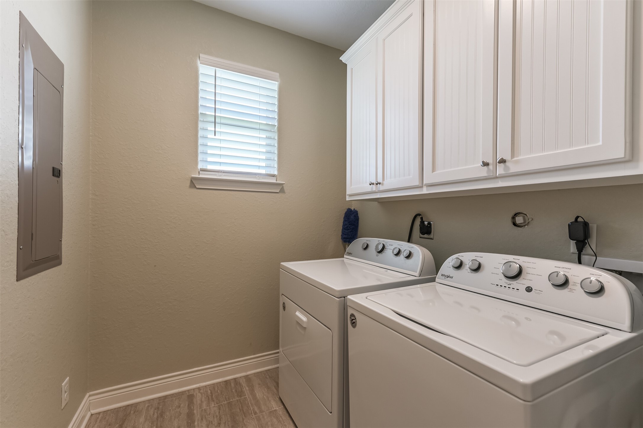 4018 Fort Bend Drive, Galveston, TX 77554