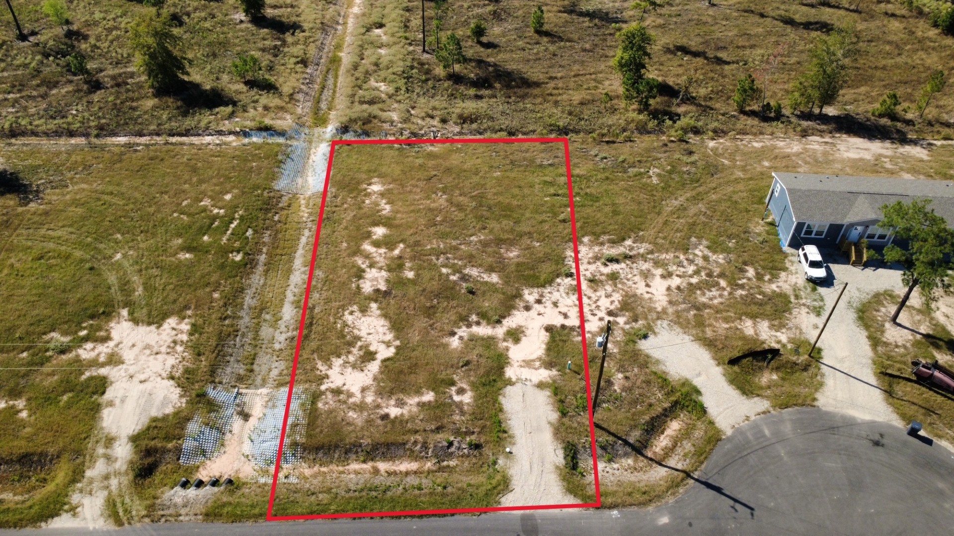 Photo for illustration purposes only. Buyer will need to verify lot dimensions and any applicable easements.