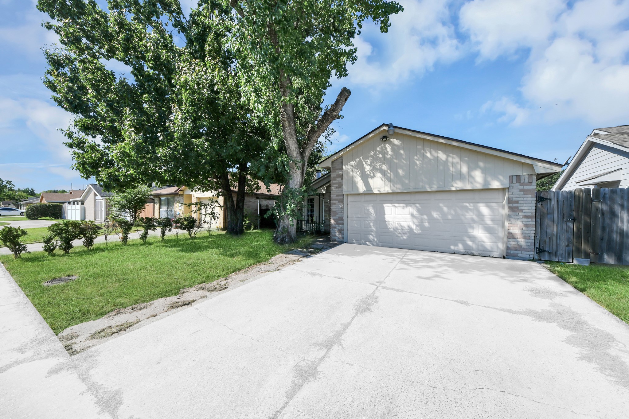 12035 W Marsham Circle, Houston, TX 77066 12035 W Marsham Circle, Houston, TX 77066
