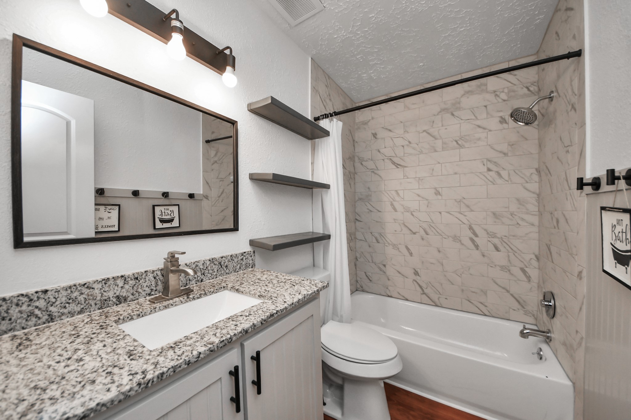 12035 W Marsham Circle, Houston, TX 77066