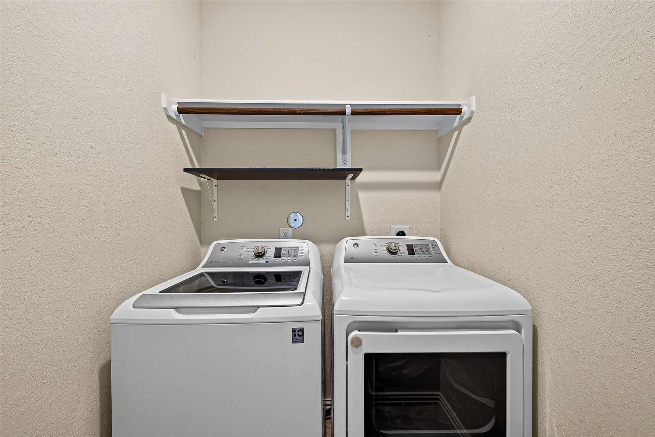 Washer And Dryer Included