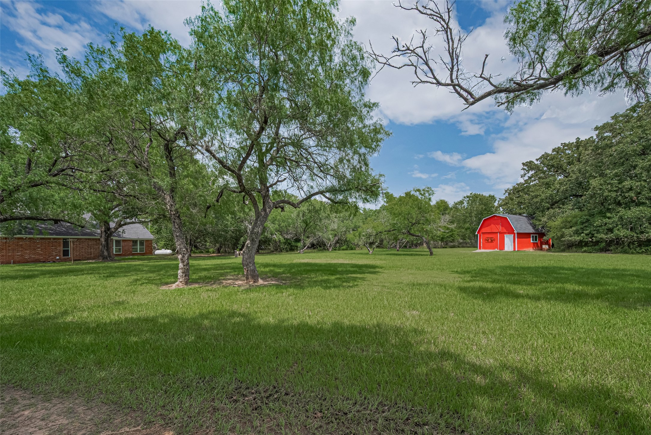 144 Pin Oak Lane, Hempstead, TX 77445