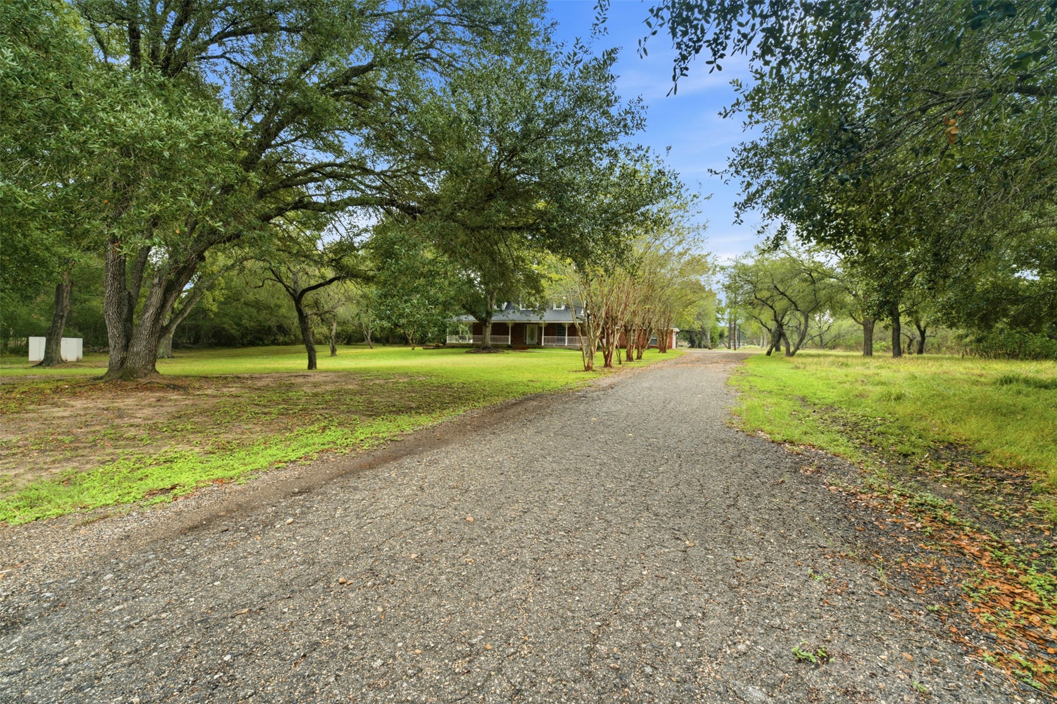 144 Pin Oak Lane, Hempstead, TX 77445