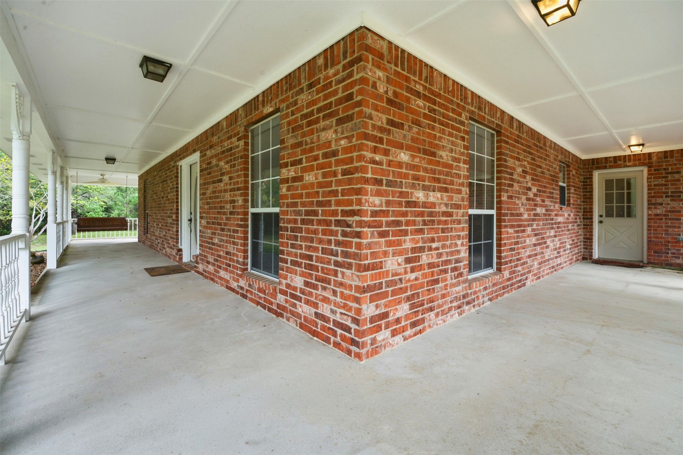 144 Pin Oak Lane, Hempstead, TX 77445