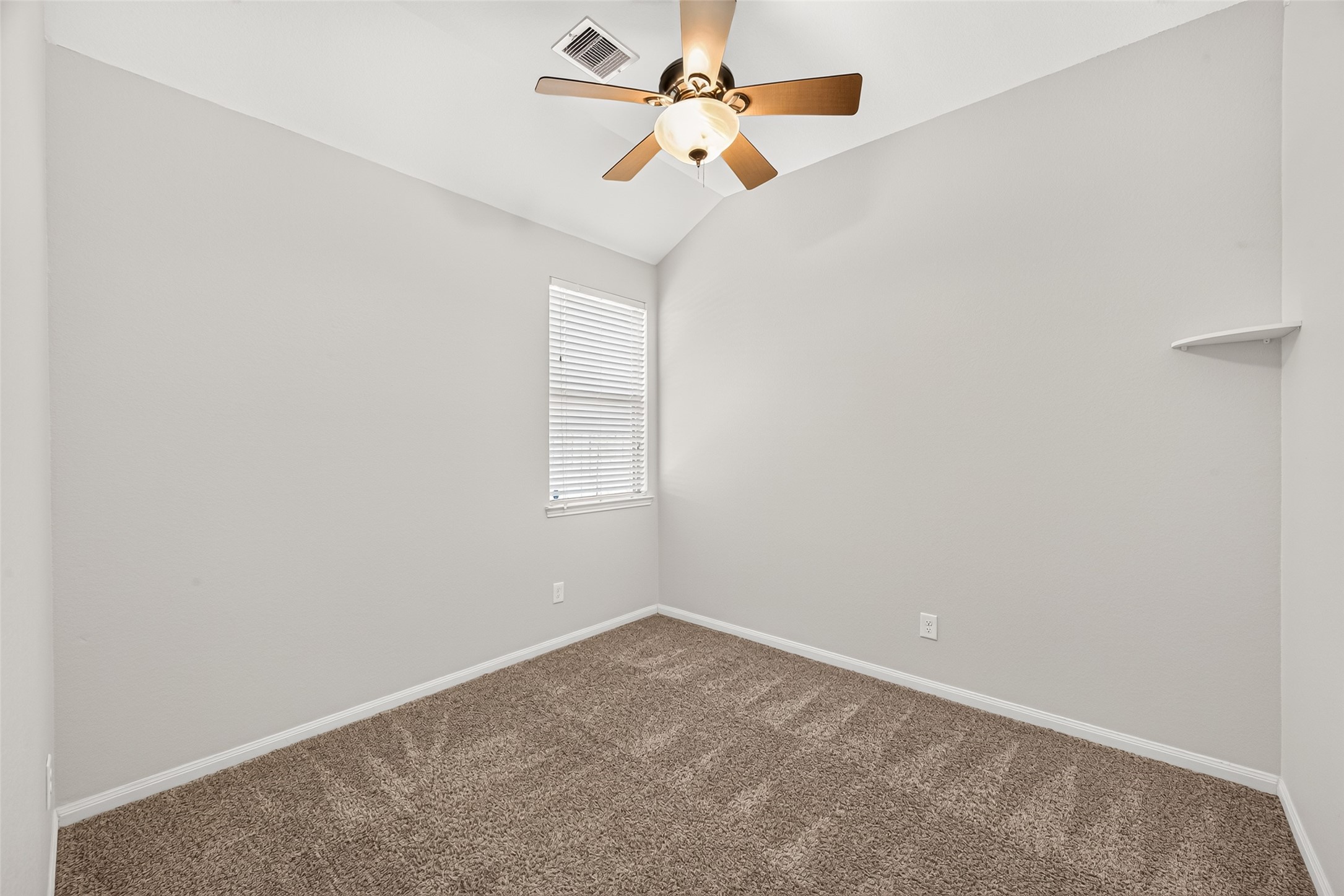 Secondary bedroom 2