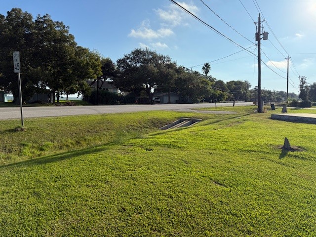 4828 W Bayshore Drive, Bacliff, TX 77518 4828 W Bayshore Drive, Bacliff, TX 77518