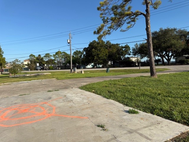 4828 W Bayshore Drive, Bacliff, TX 77518 4828 W Bayshore Drive, Bacliff, TX 77518