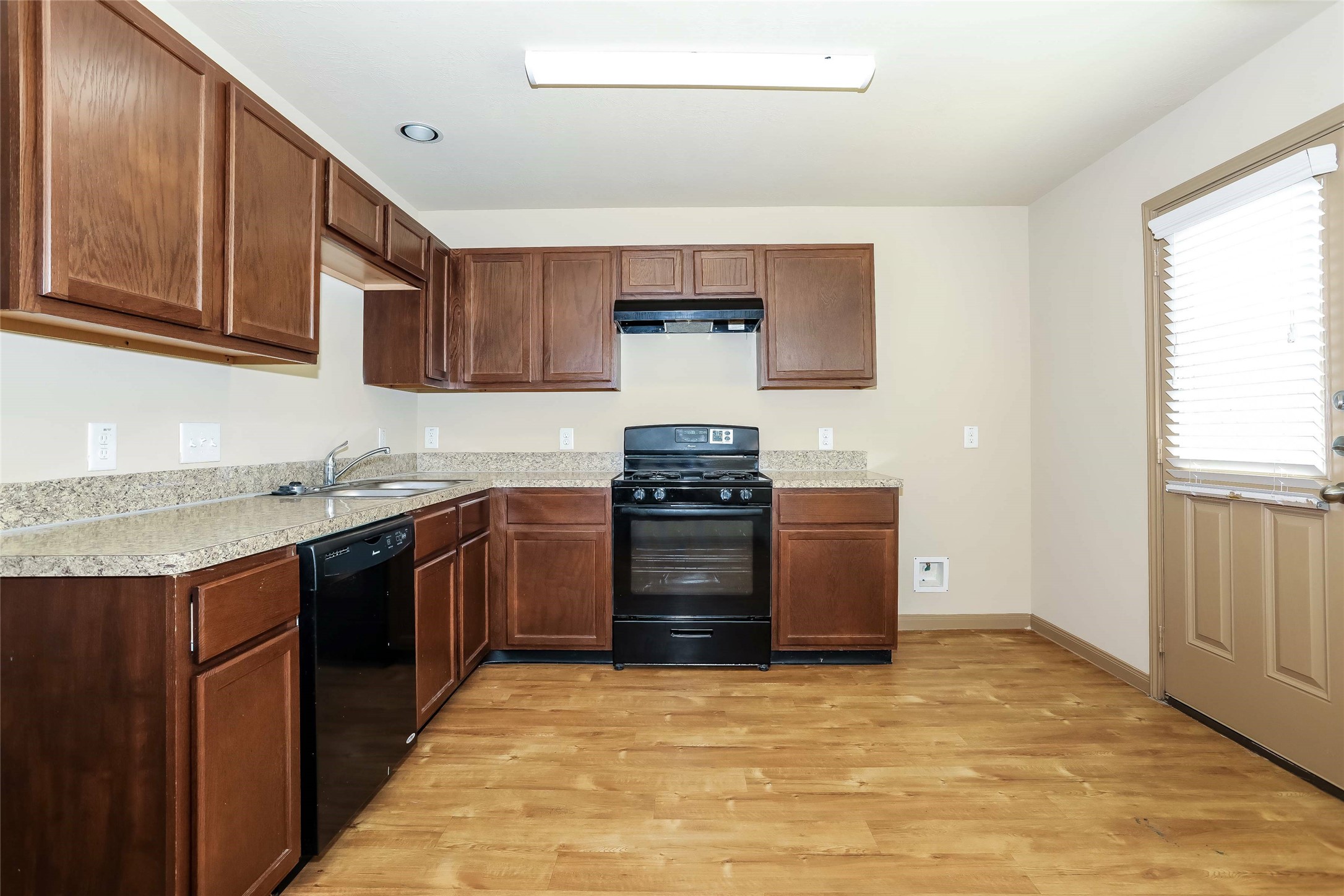 Photos may be representative of the floor plan and not the exact home. Finishes, layout, and features of the actual property for lease may vary.