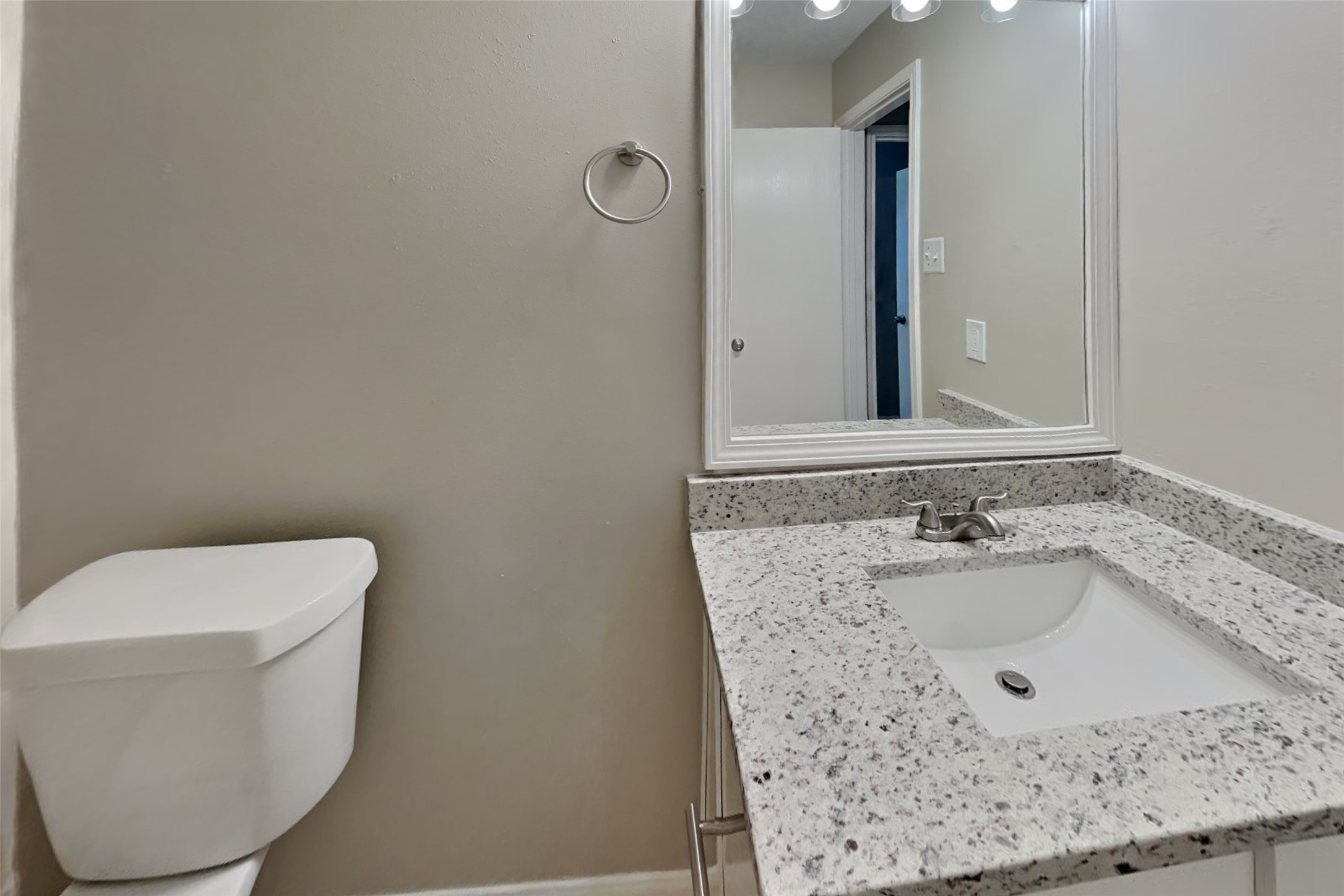 2722 Hidden Spring Vale Drive, Spring, TX 77386