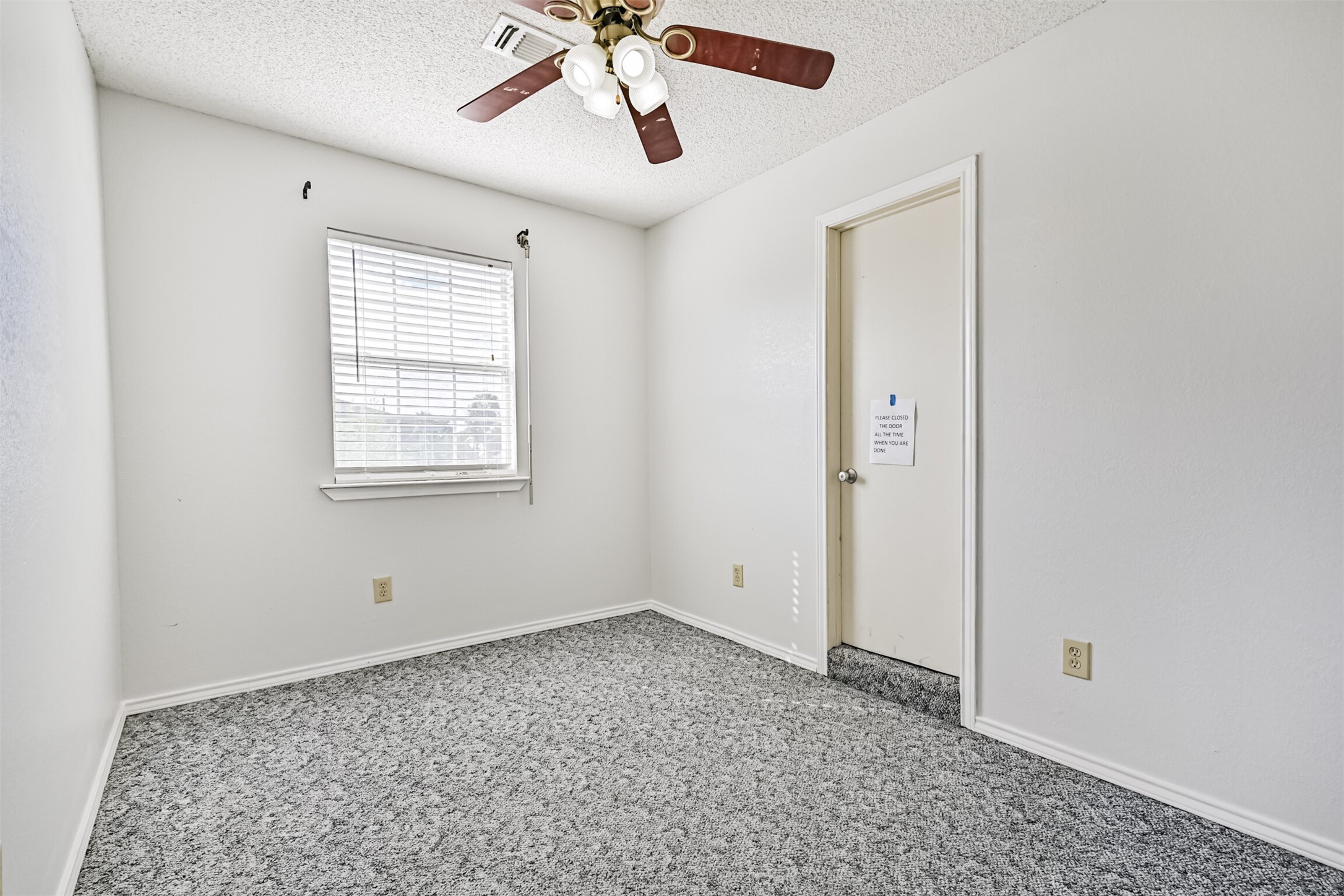 4928 Avenue P, Galveston, TX 77551