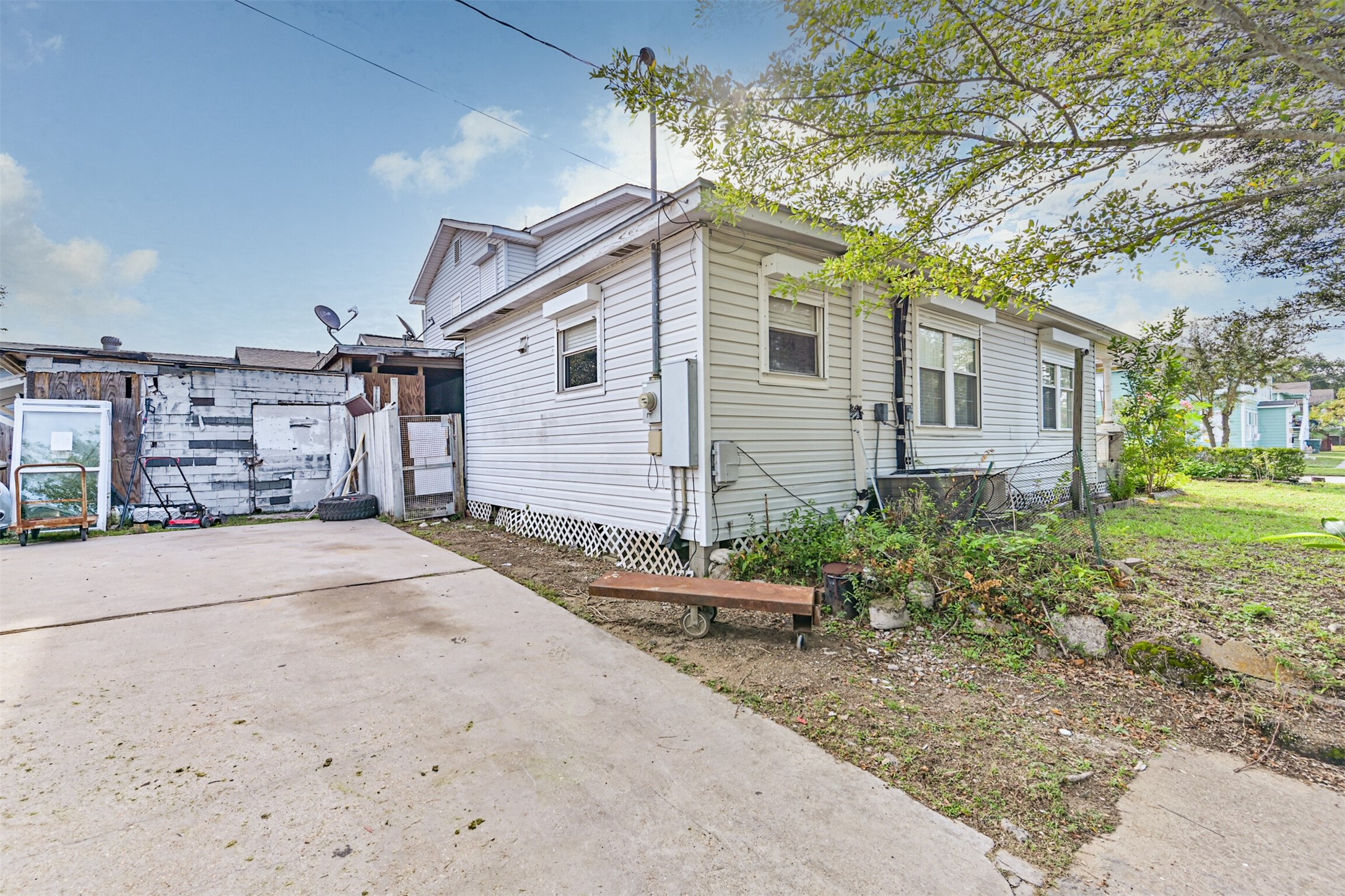 4928 Avenue P, Galveston, TX 77551 4928 Avenue P, Galveston, TX 77551