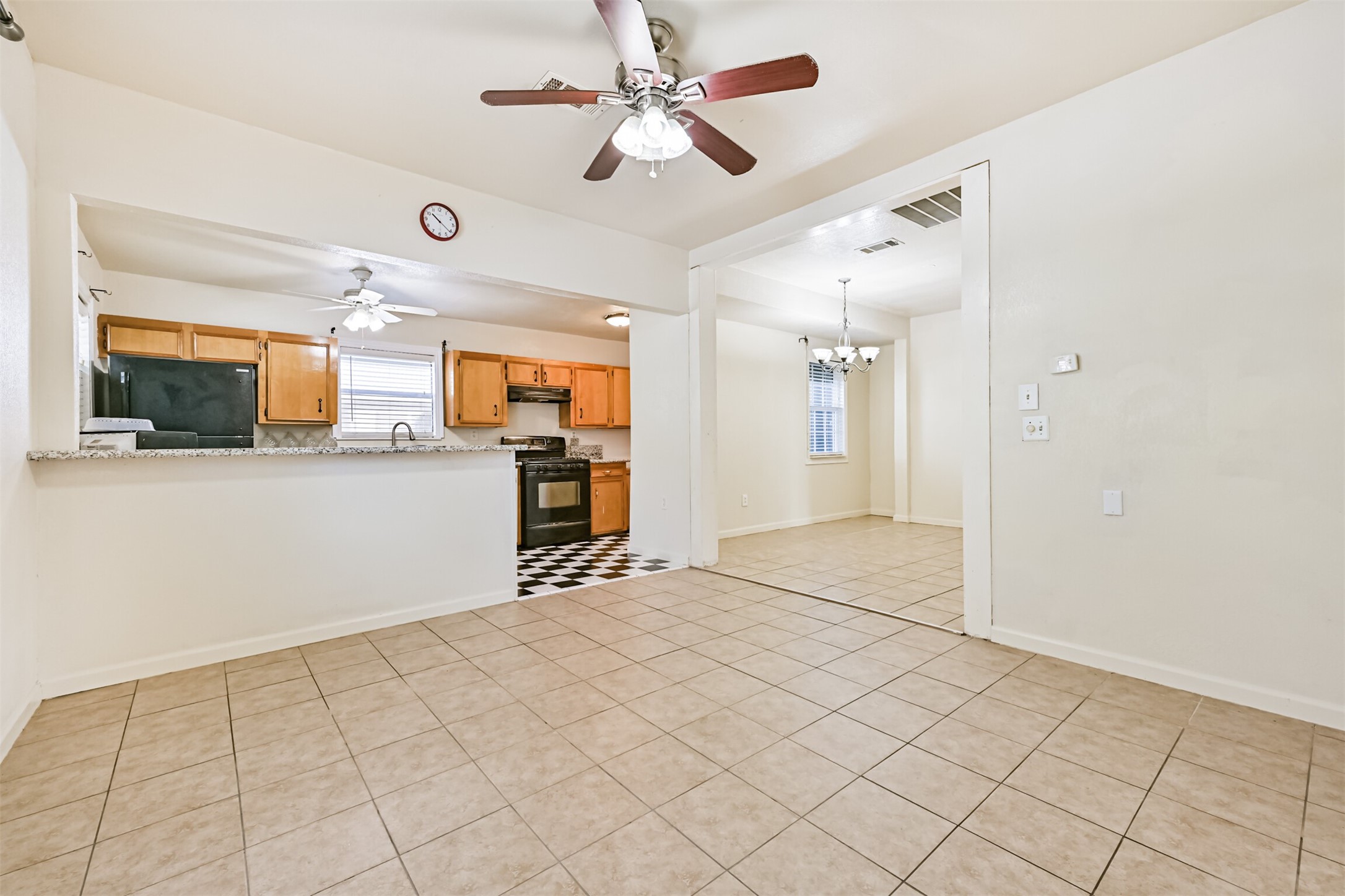 4928 Avenue P, Galveston, TX 77551
