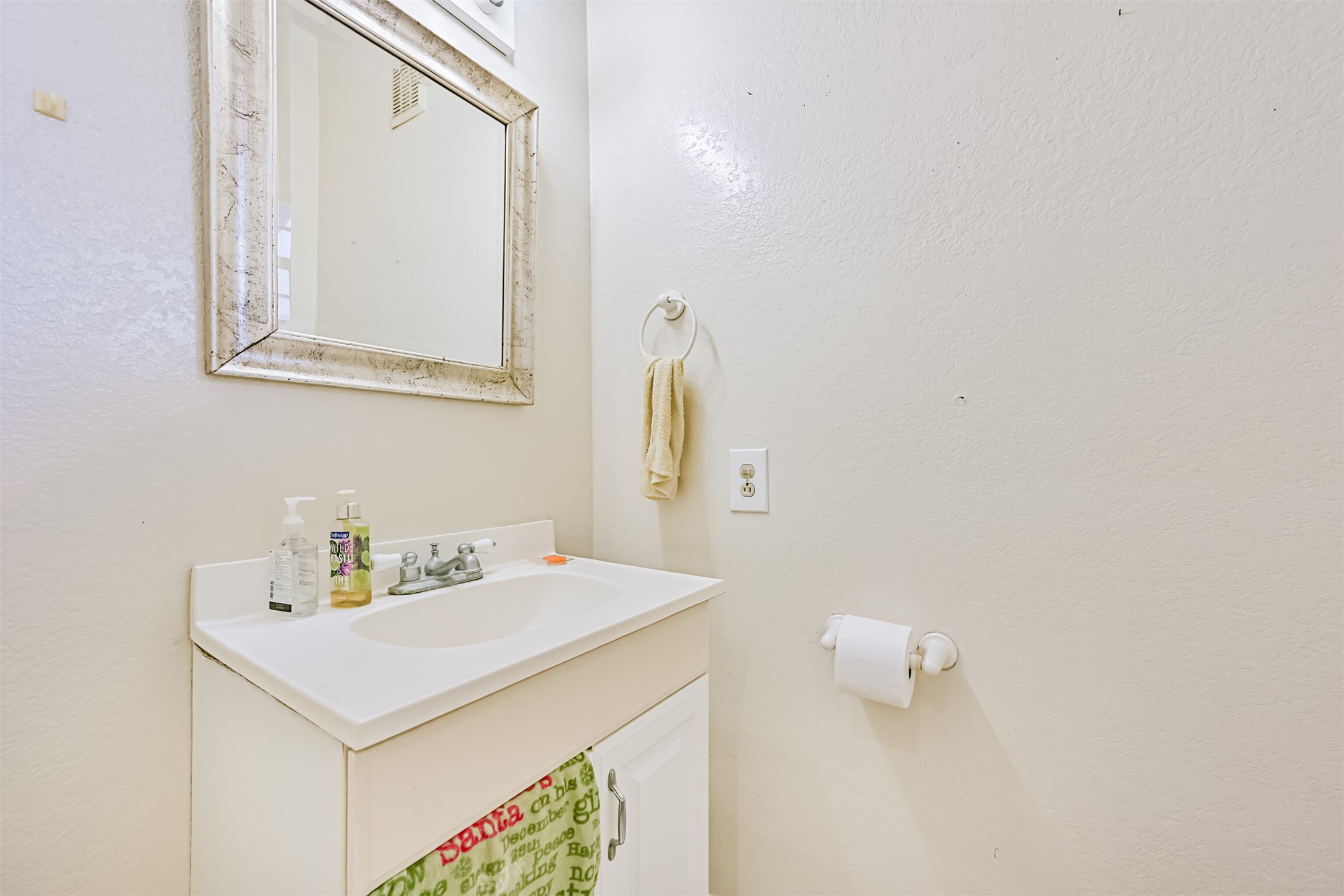 4928 Avenue P, Galveston, TX 77551