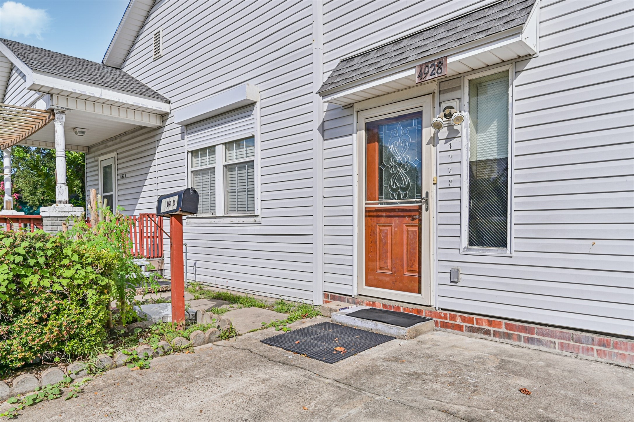 4928 Avenue P, Galveston, TX 77551 4928 Avenue P, Galveston, TX 77551
