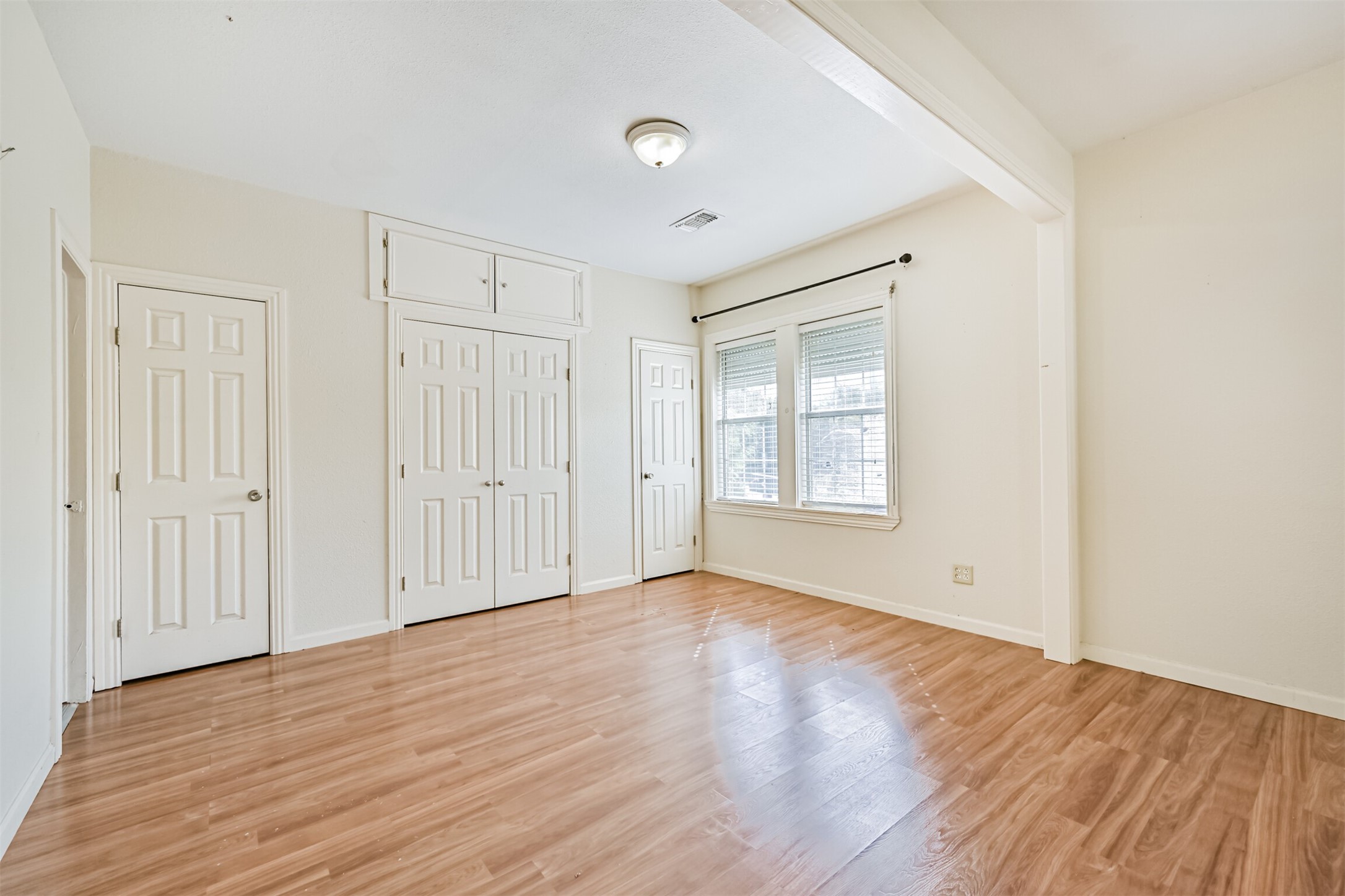 4928 Avenue P, Galveston, TX 77551