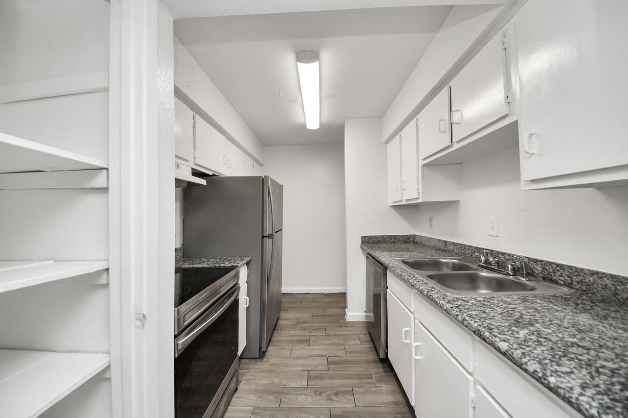 5625 Antoine Drive, #312, Houston, TX 77091